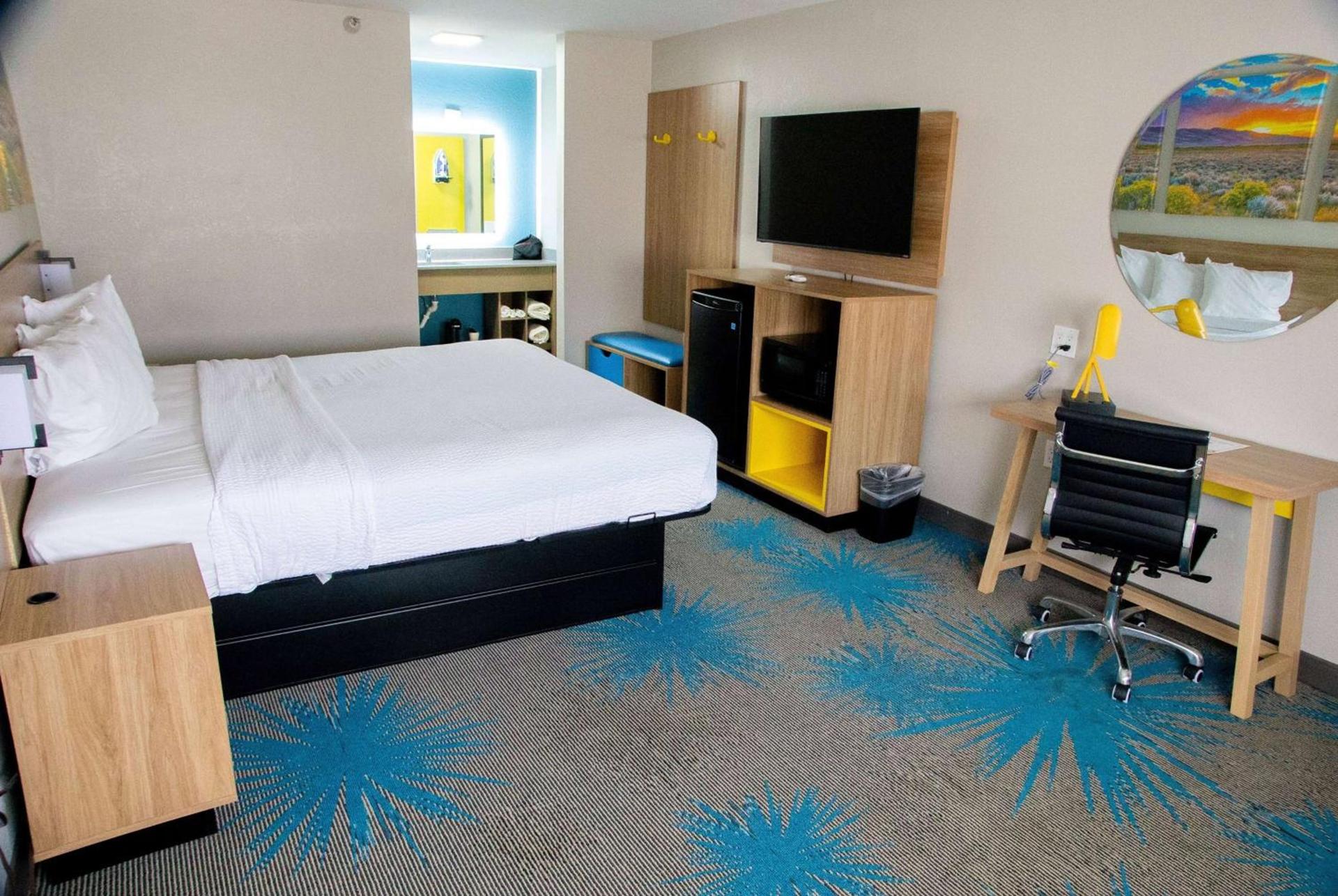 Days Inn by Wyndham Amarillo - Medical Center photo 7