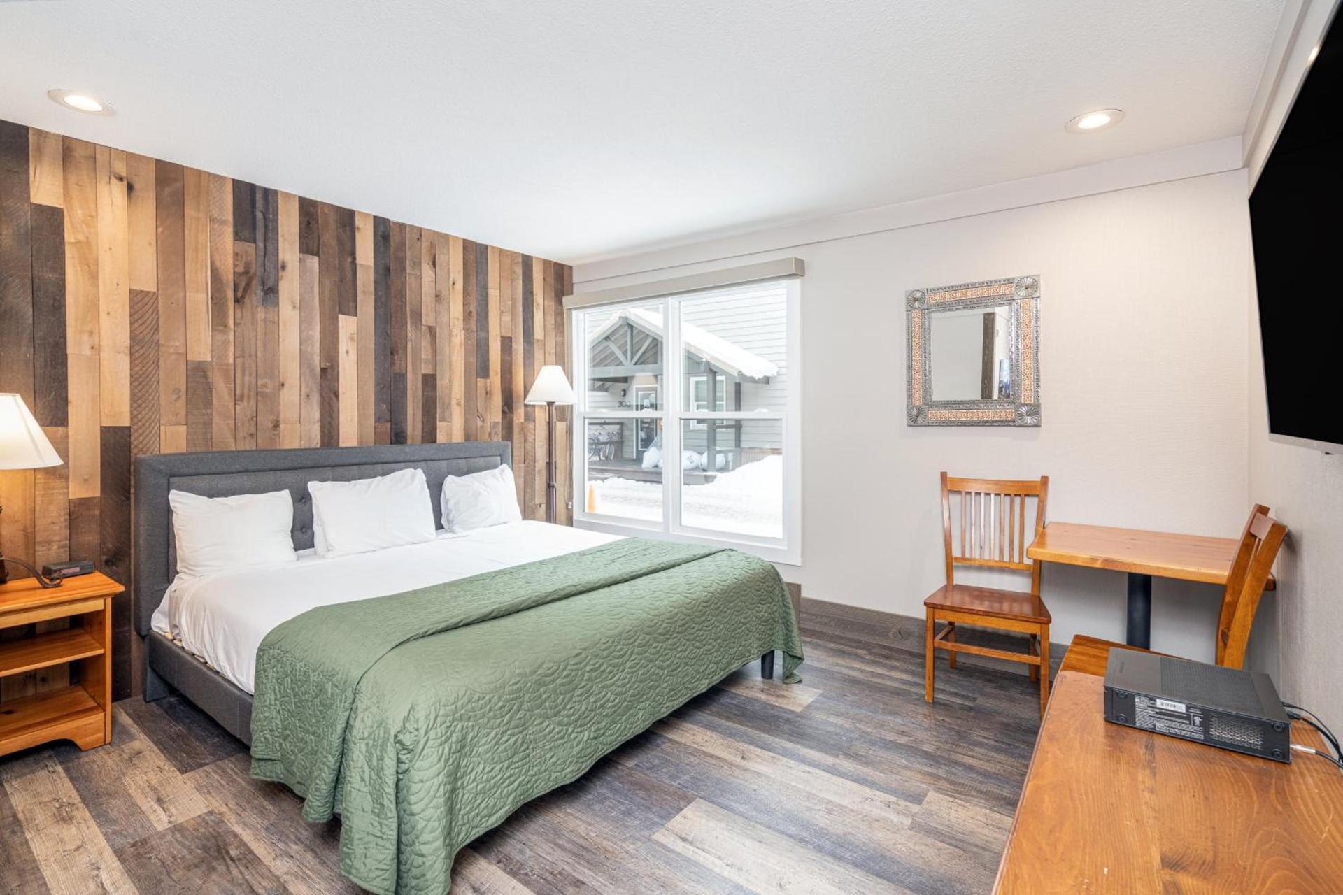 Mountainside Inn 208 by Alpine Lodging Telluride photo 1