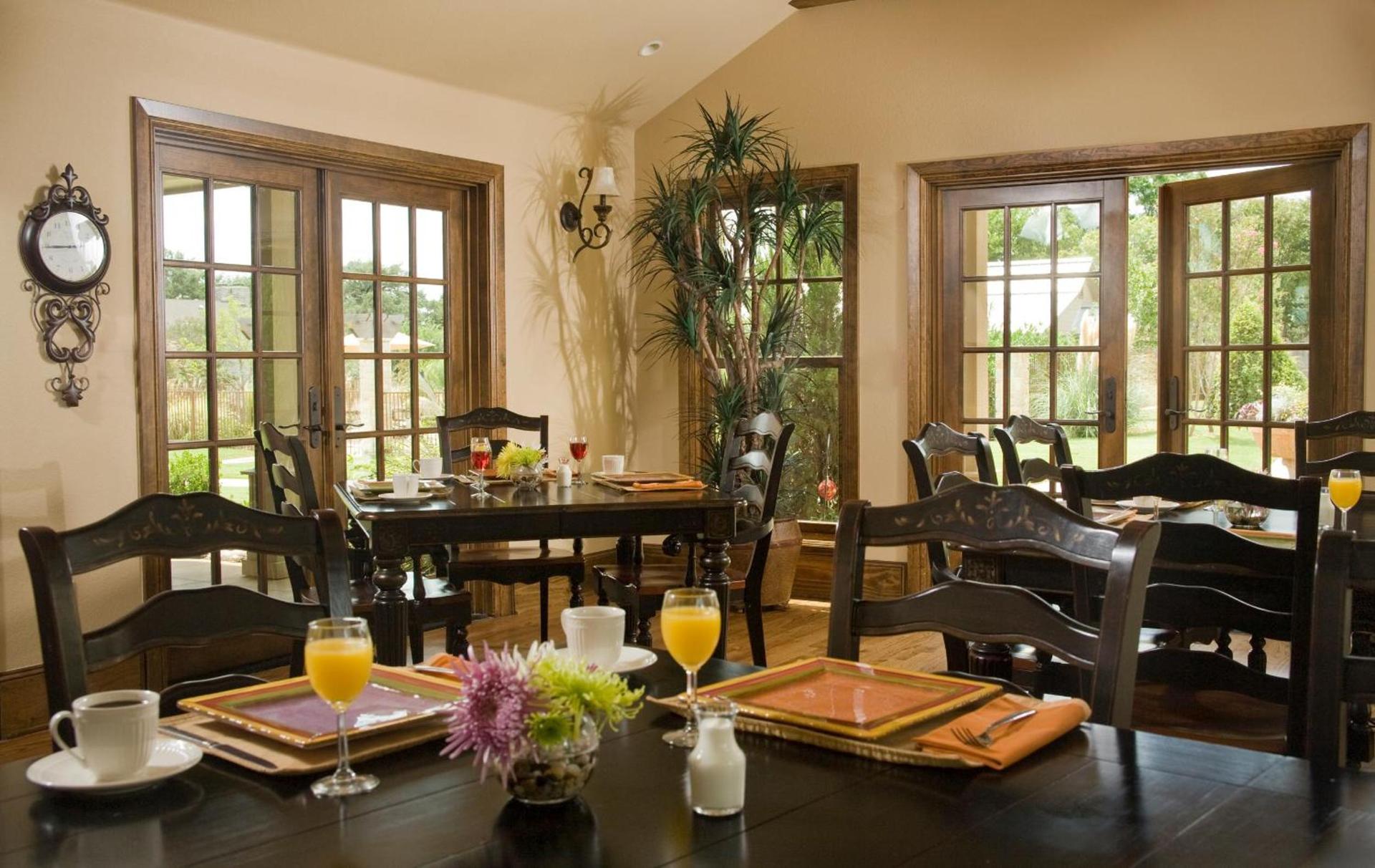Inn on Lake Granbury a Boutique Hotel photo 5
