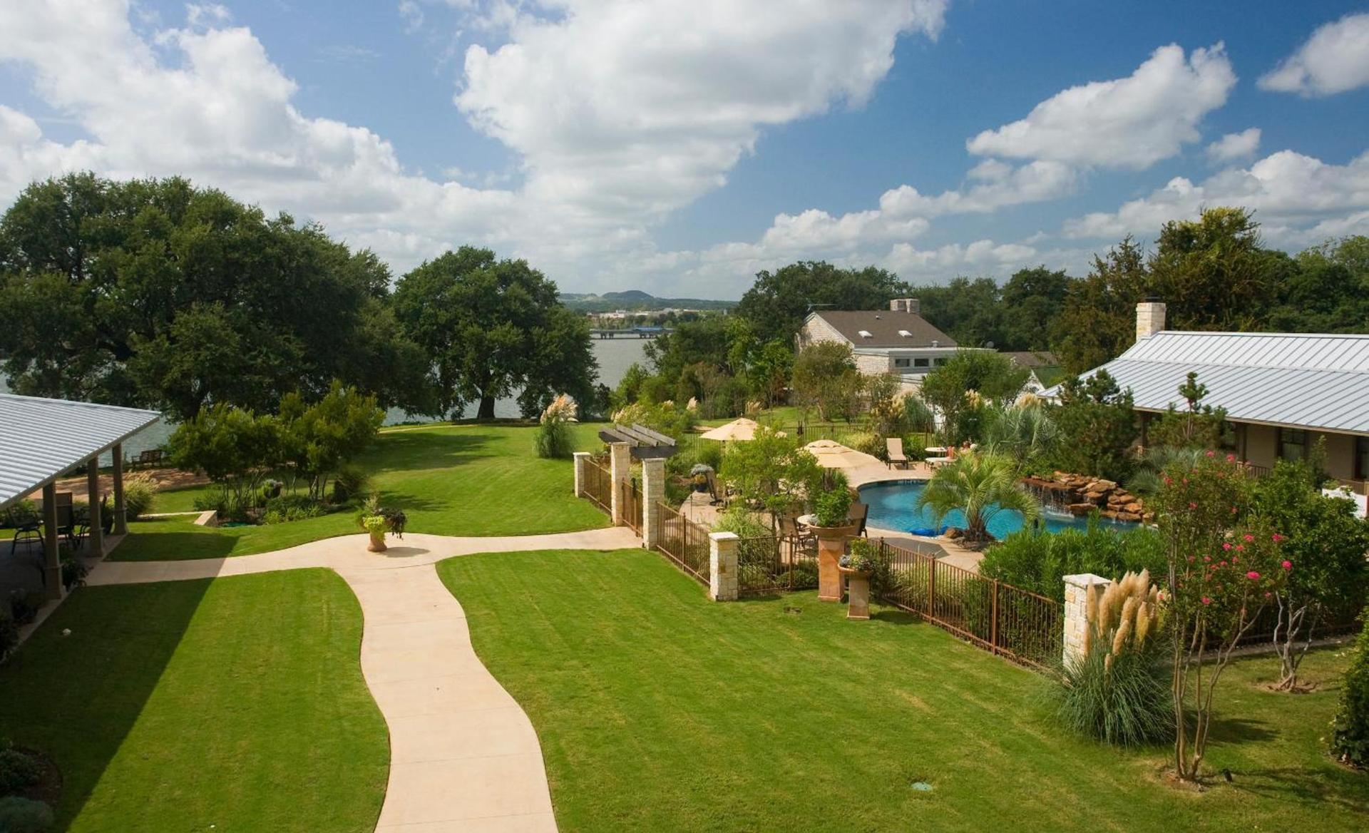Inn on Lake Granbury a Boutique Hotel photo 11