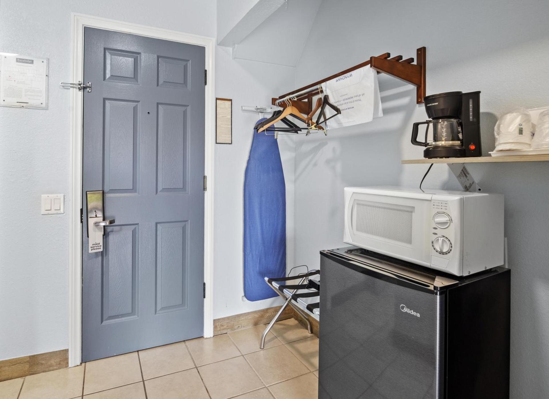 Sol Springs Inn photo 16