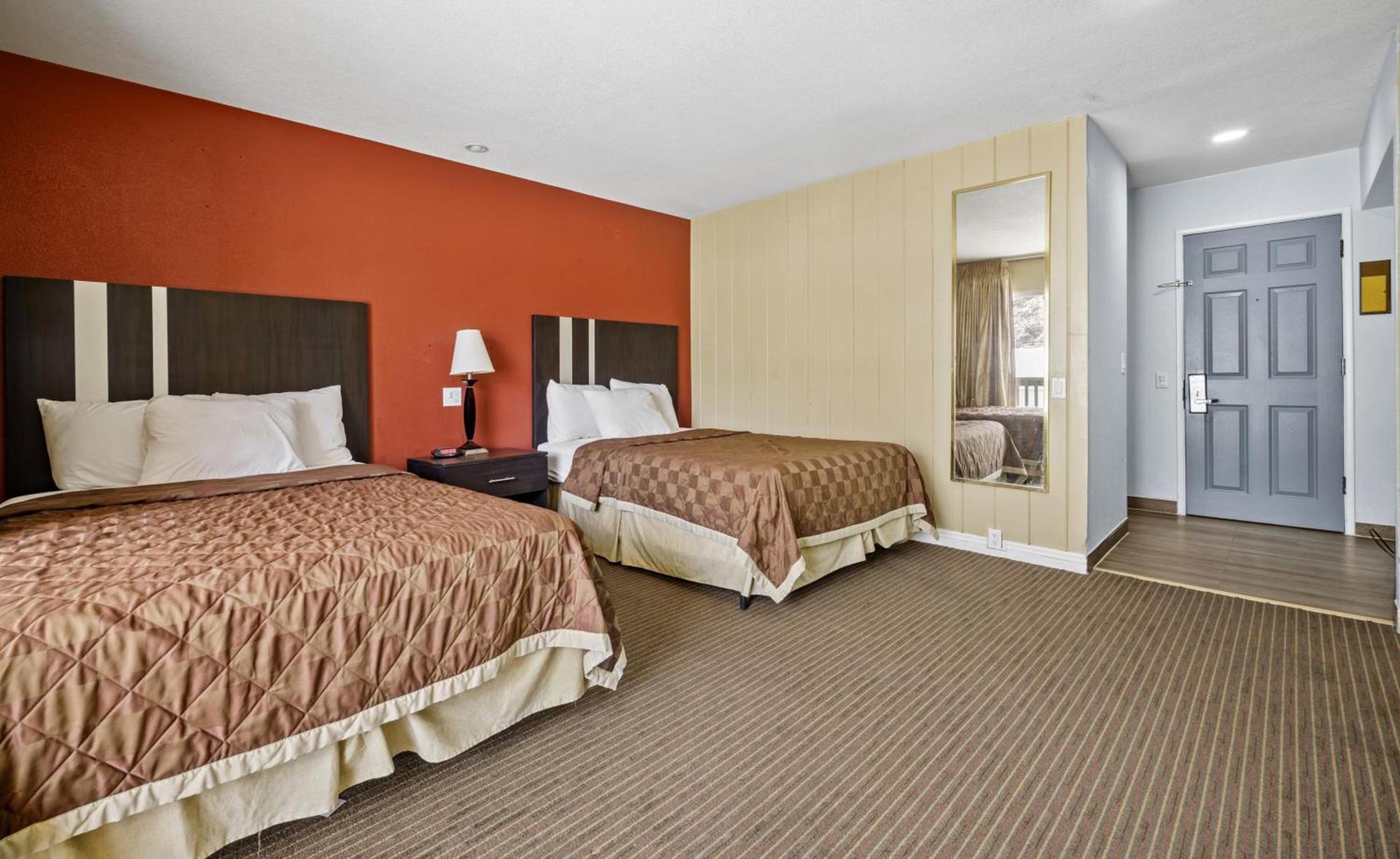 Sol Springs Inn photo 6