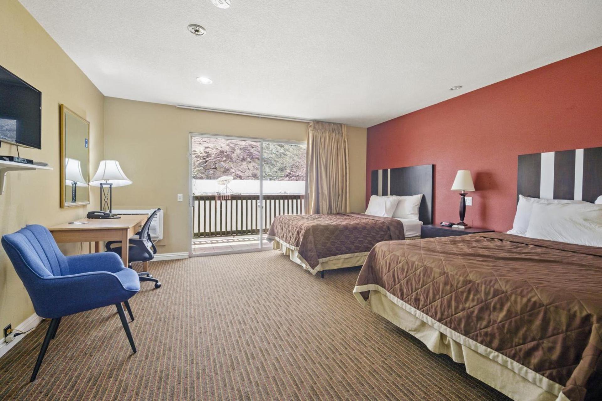Sol Springs Inn photo 14