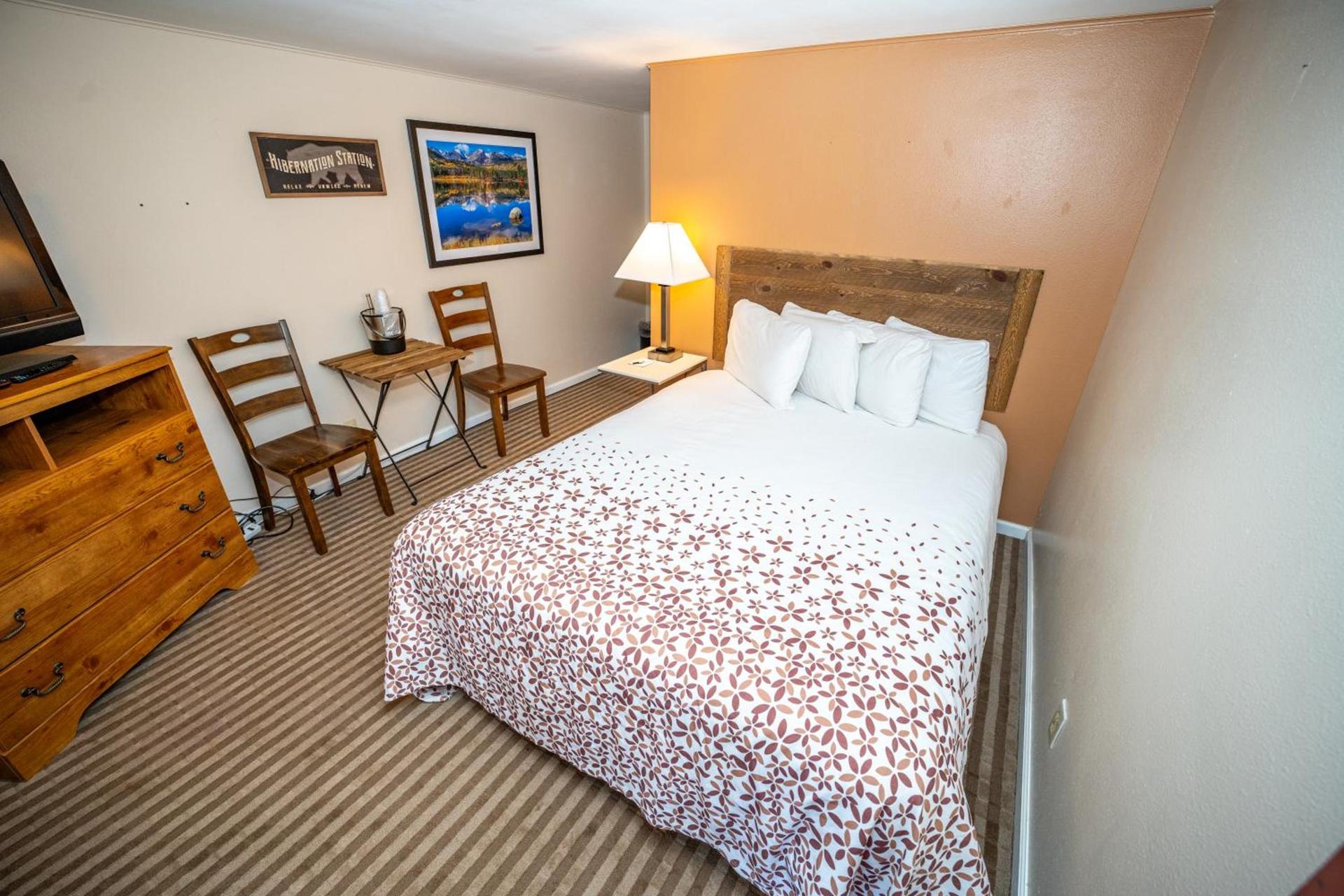 Estes Mountain Inn photo 69