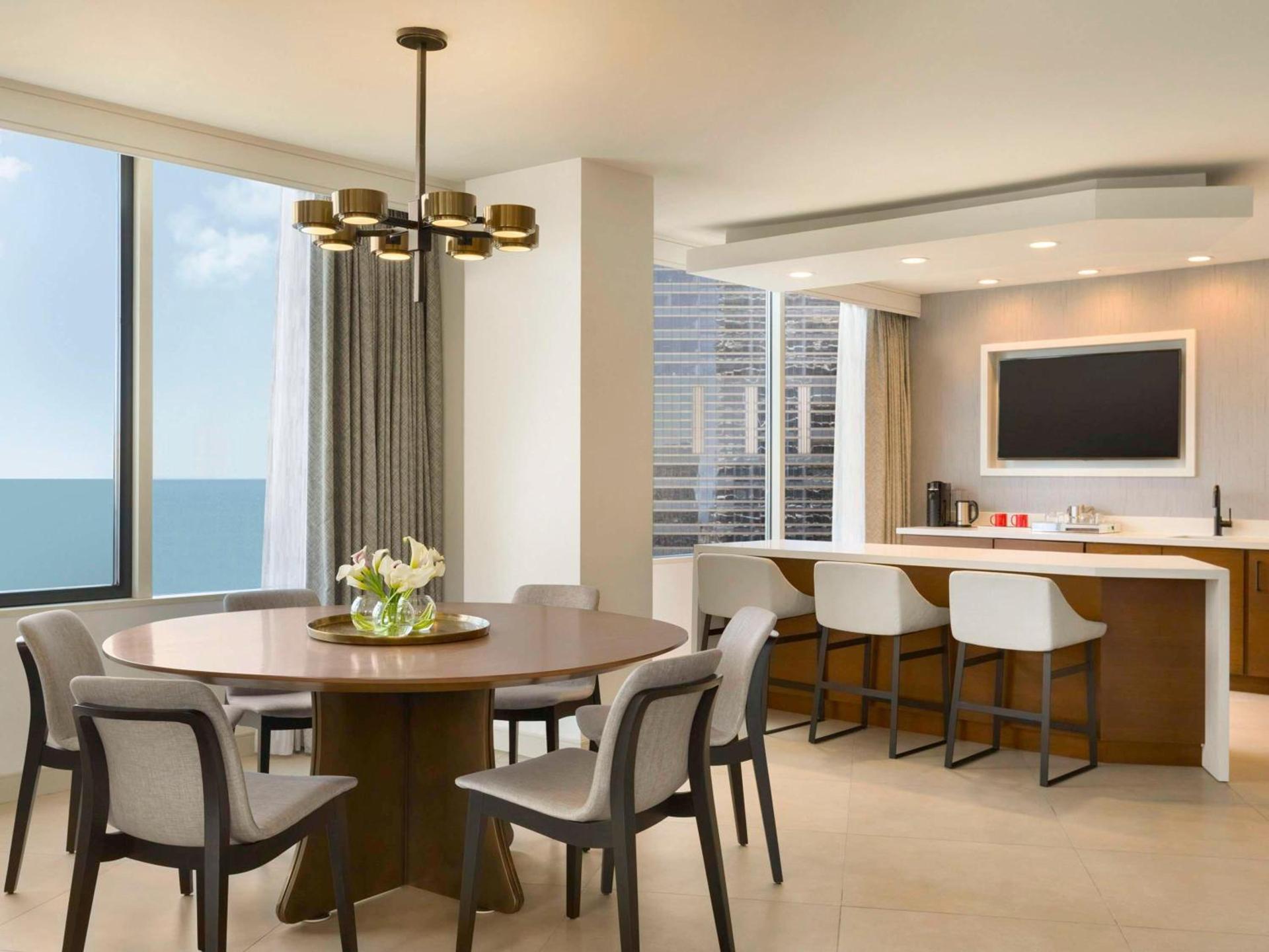 Swissotel Chicago photo 31