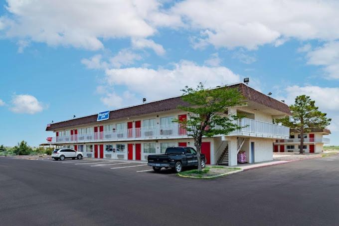 Motel 6 - Pecos, TX photo 1