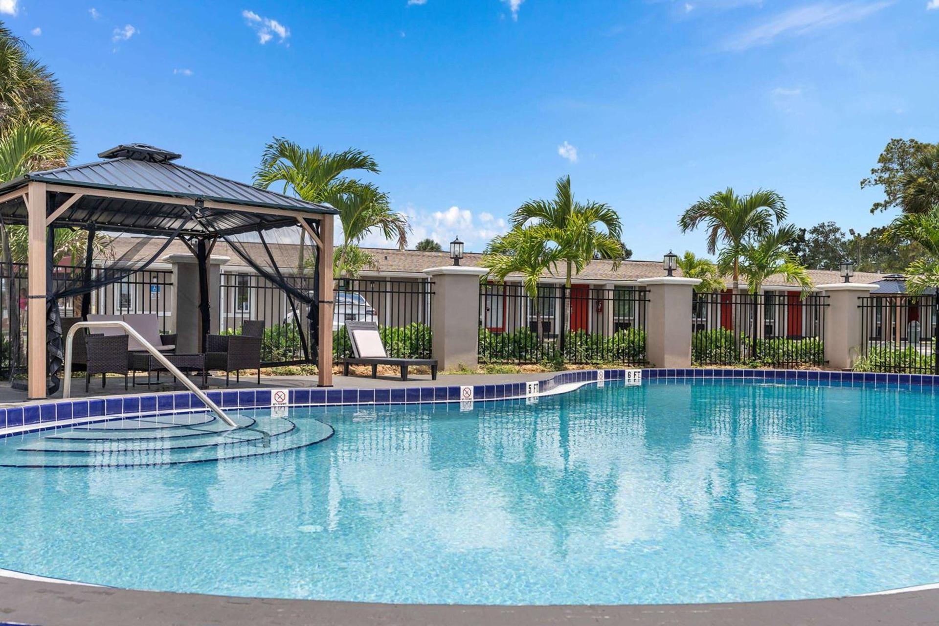 Travelodge by Wyndham Kissimmee Orlando photo 10