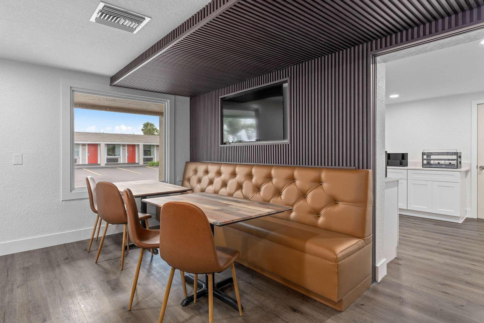 Travelodge by Wyndham Kissimmee Orlando photo 16