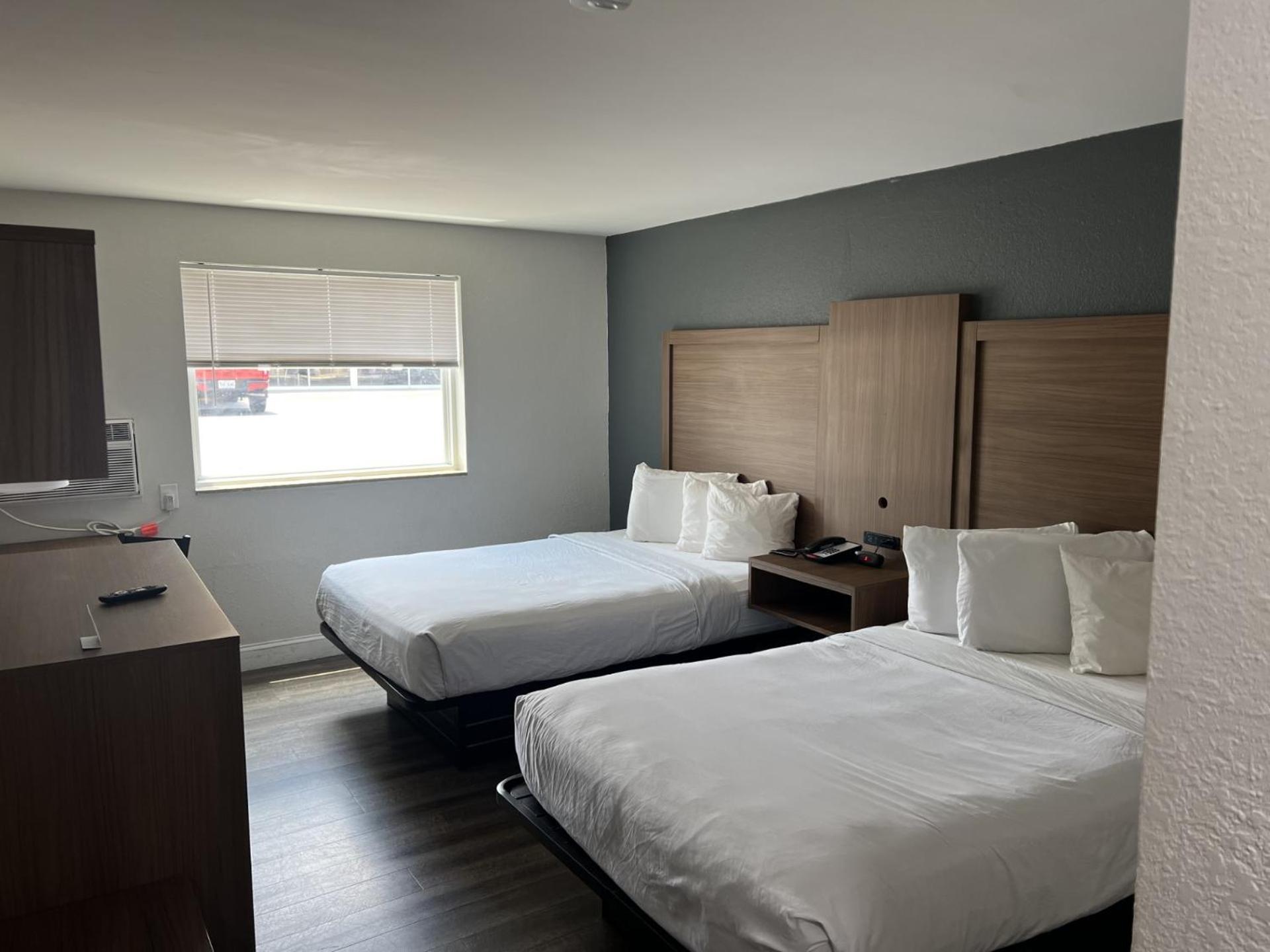 Quality Inn Chesapeake - Greenbrier photo 5