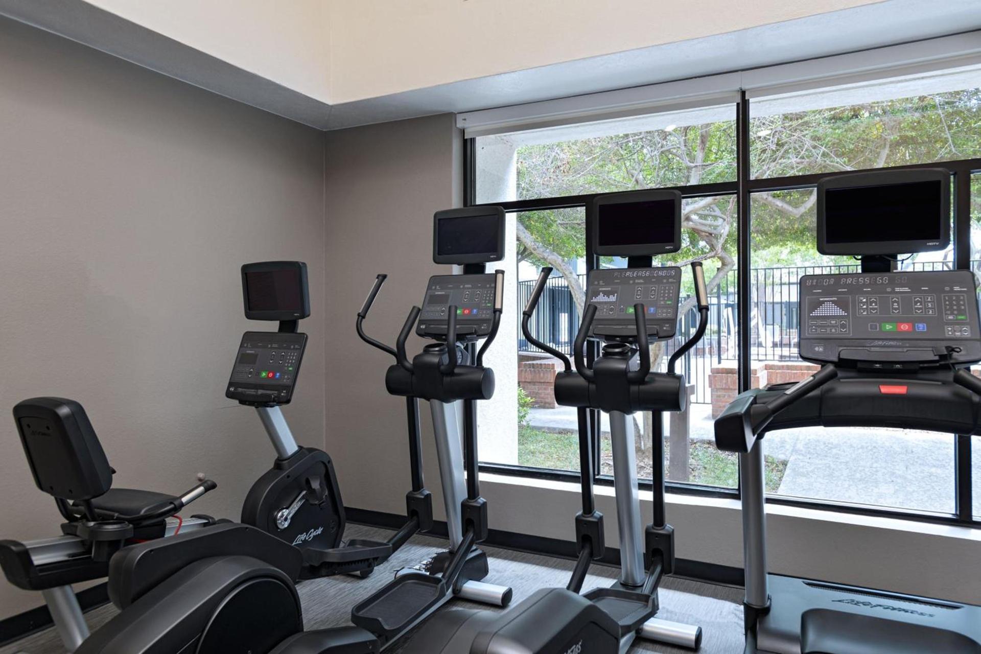 Courtyard by Marriott Dallas Richardson at Spring Valley photo 23