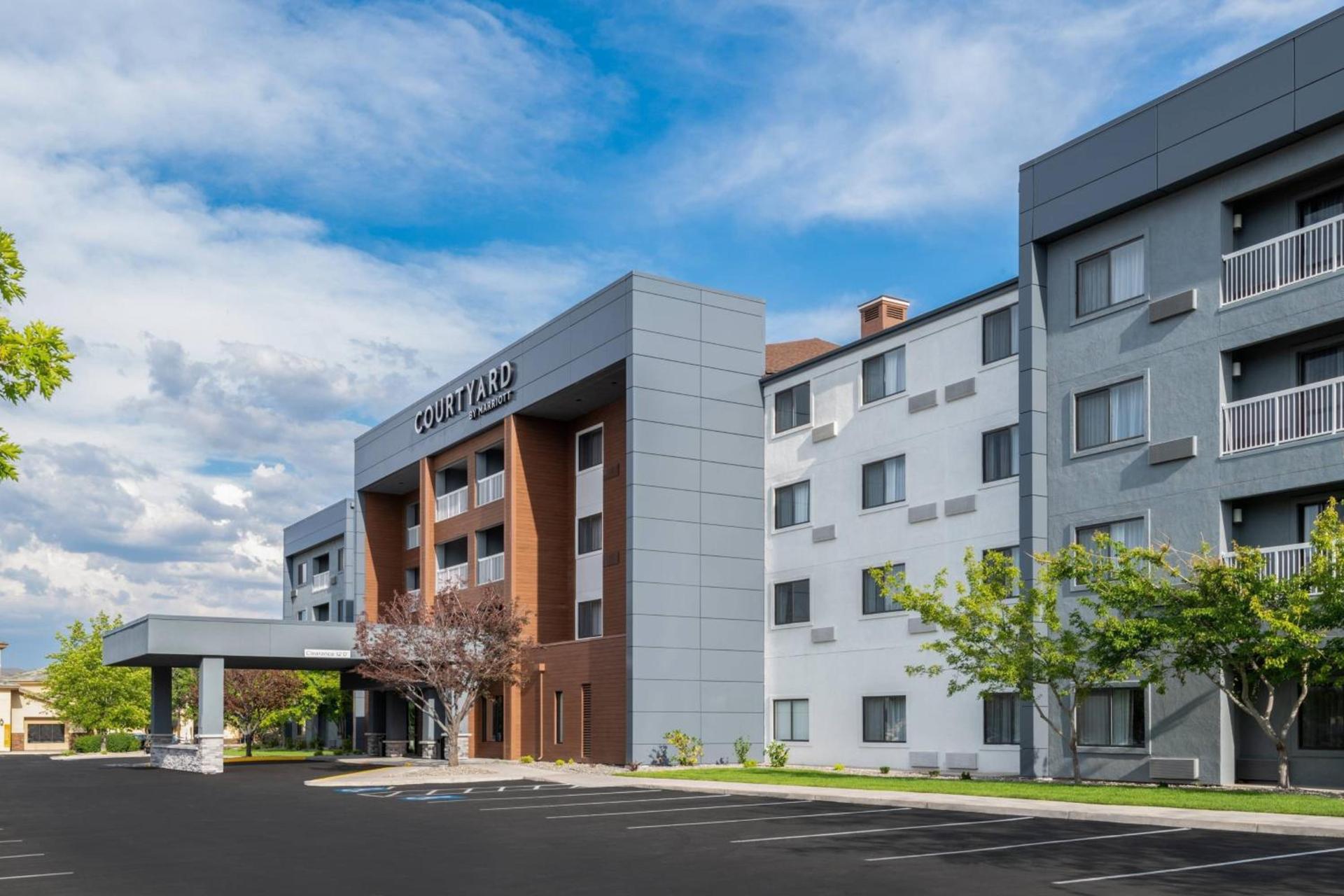 Courtyard by Marriott Reno photo 1