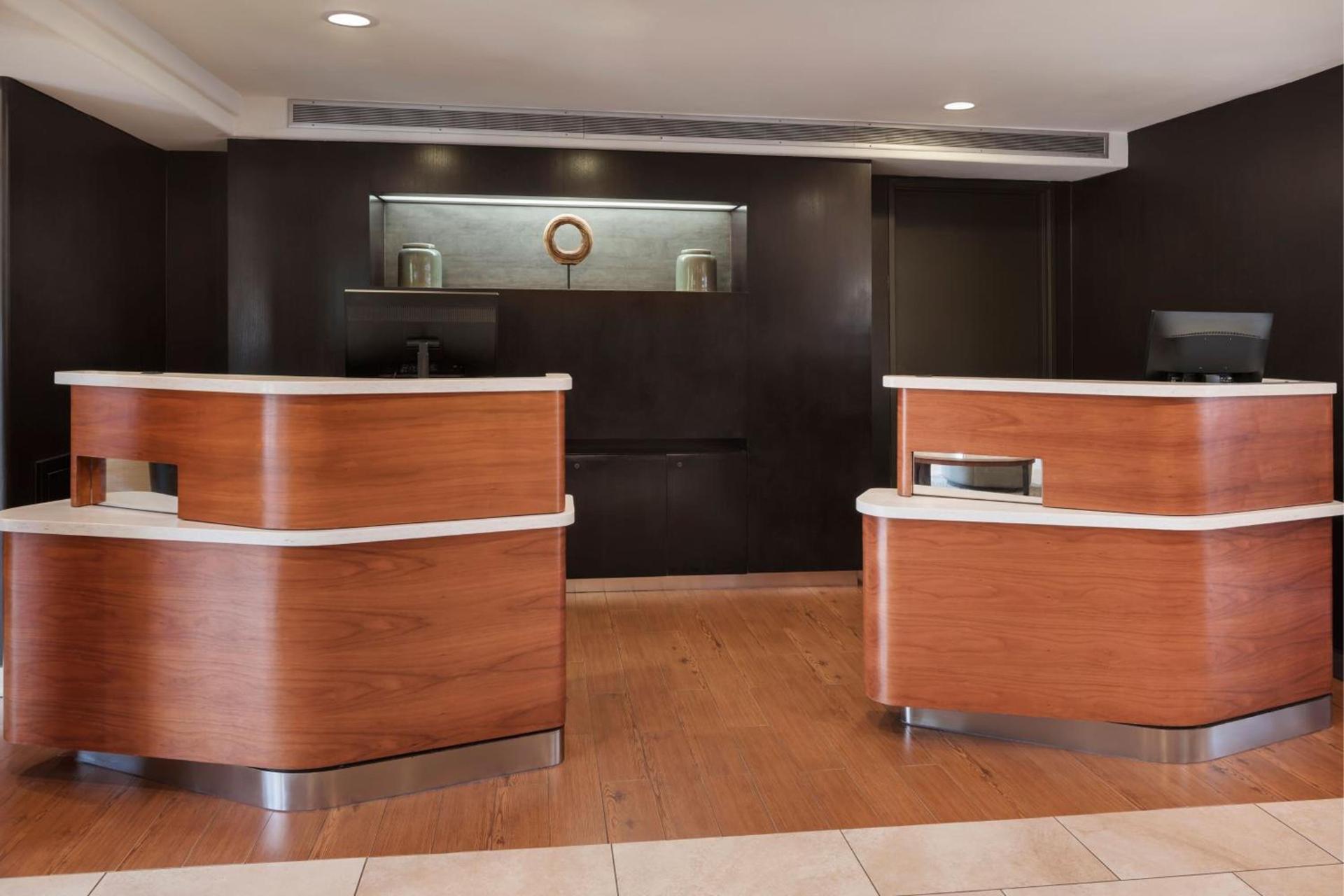 Courtyard by Marriott San Diego Del Mar/Solana Beach photo 5