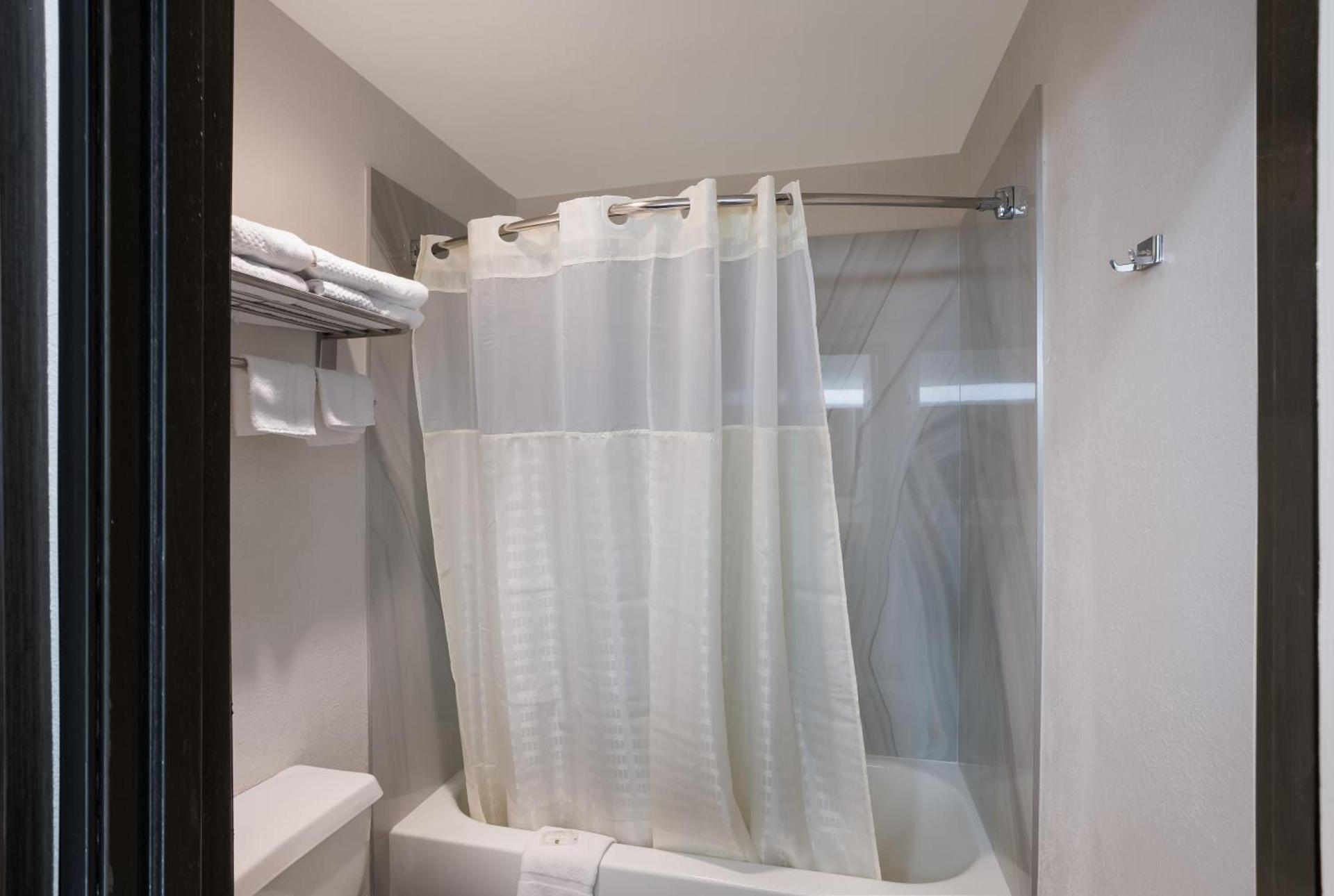 Quality Inn & Suites Junction photo 67