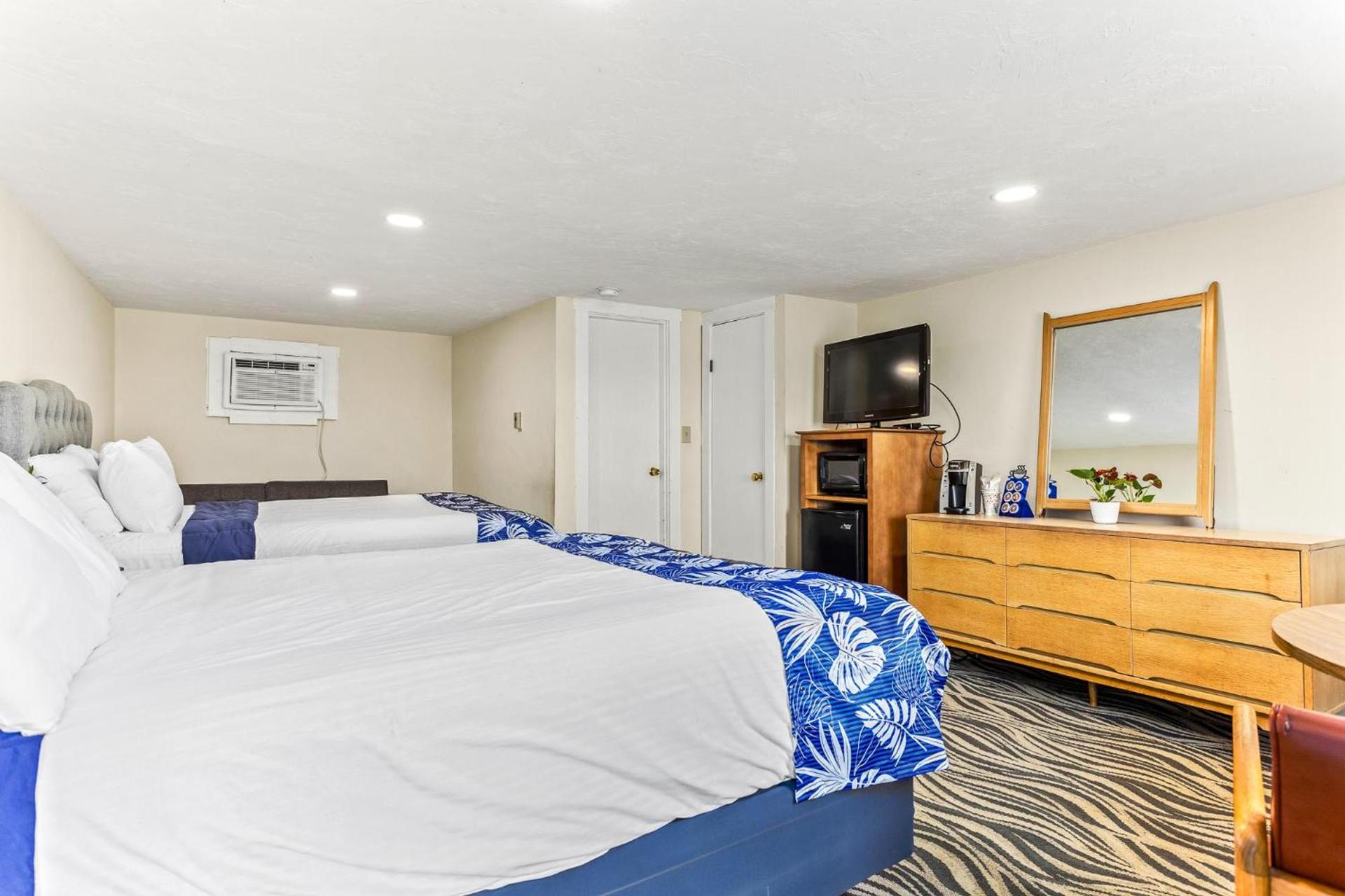 Tides Motel - Hampton Beach photo 8