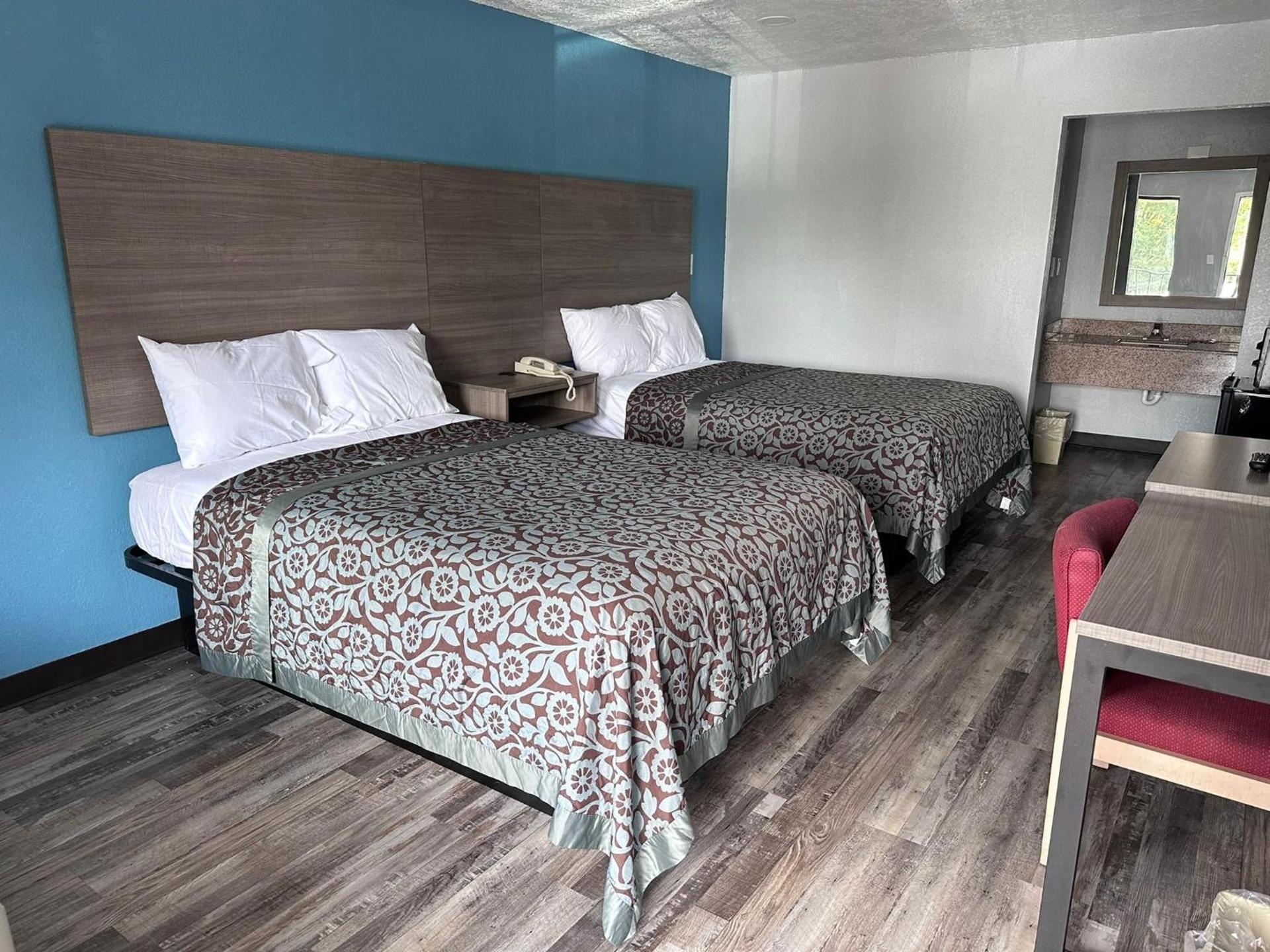 Americas Best Value Inn & Suites in Murfreesboro photo 17