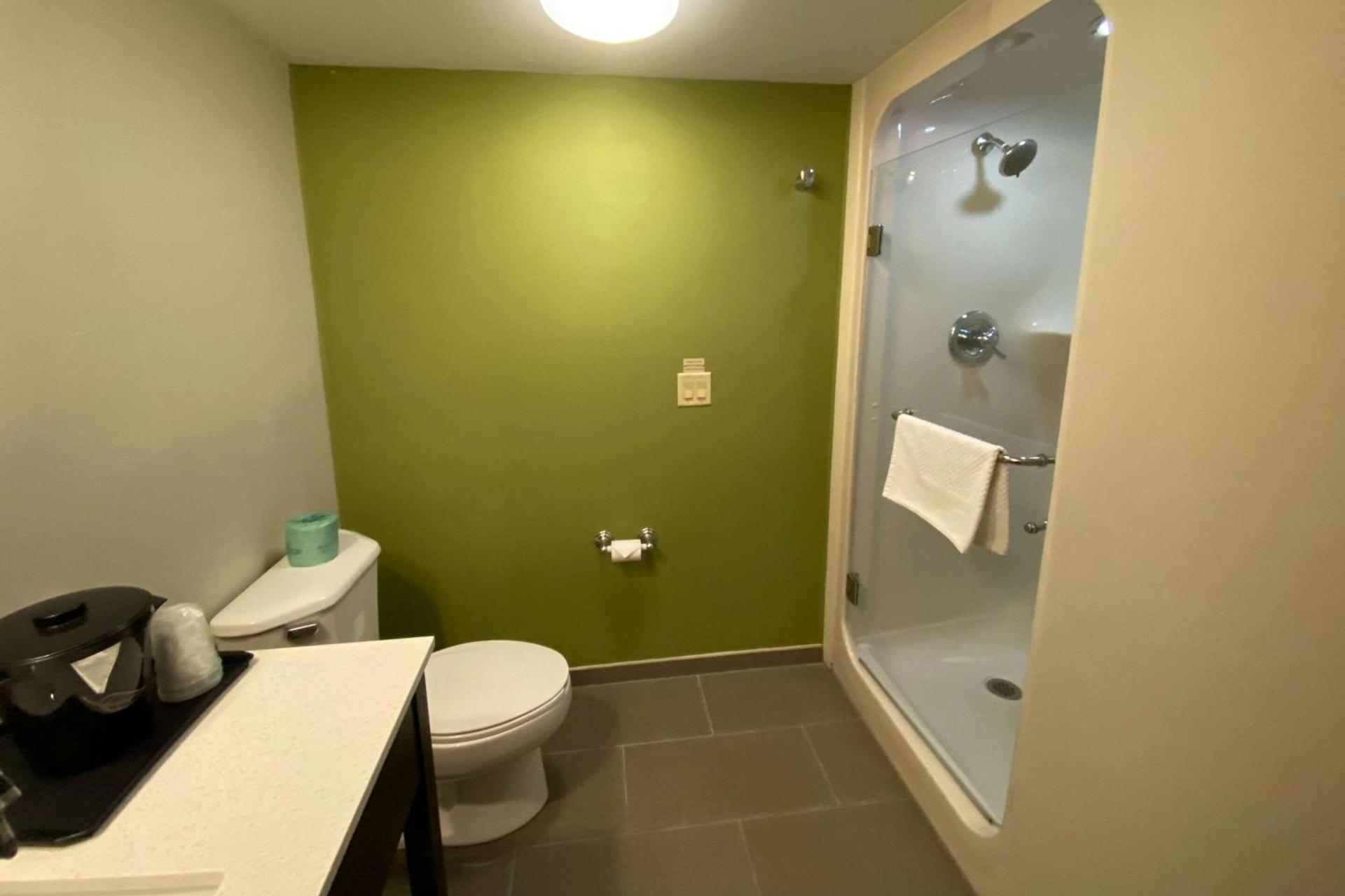 Sleep Inn & Suites Niantic North photo 18