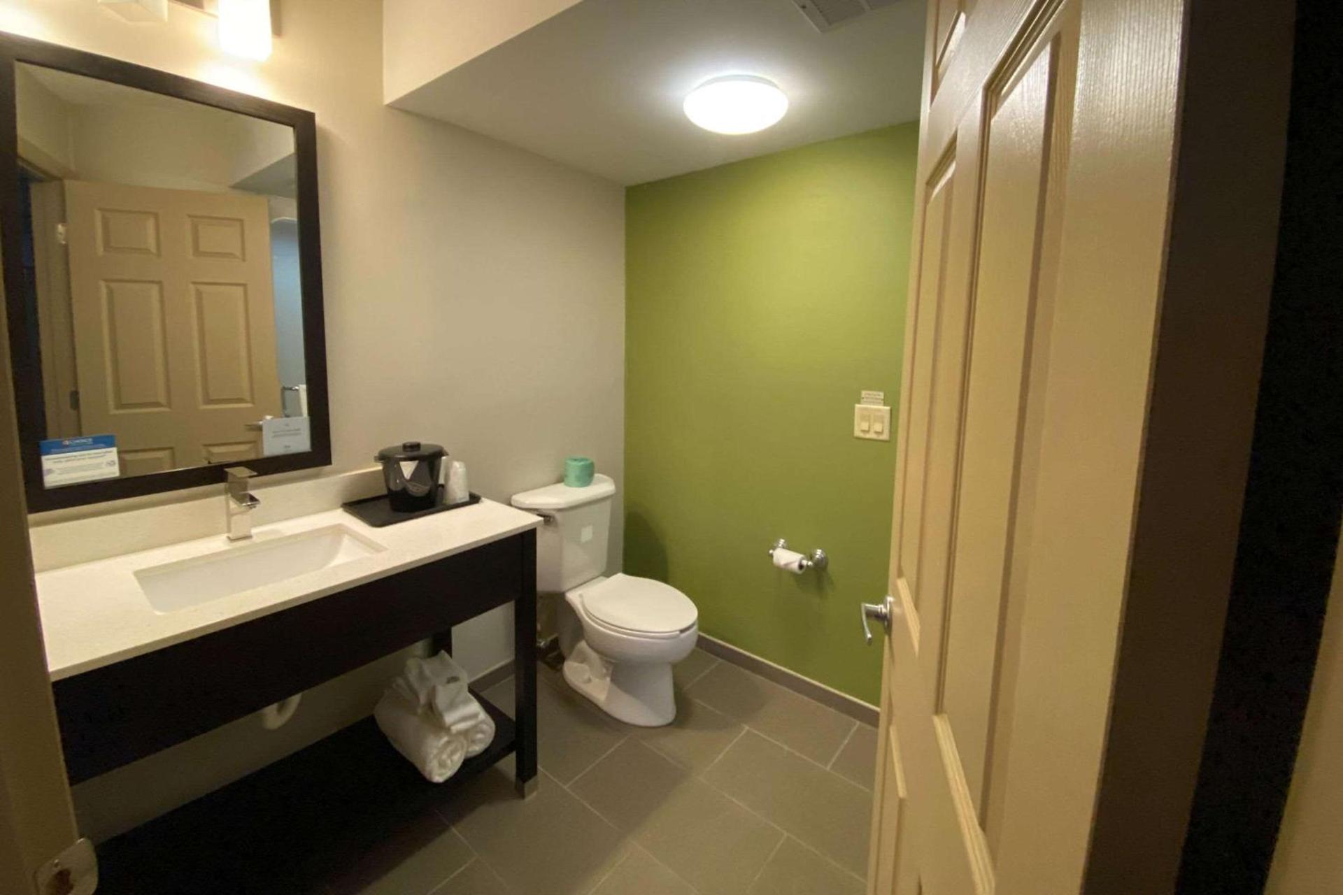 Sleep Inn & Suites Niantic North photo 19