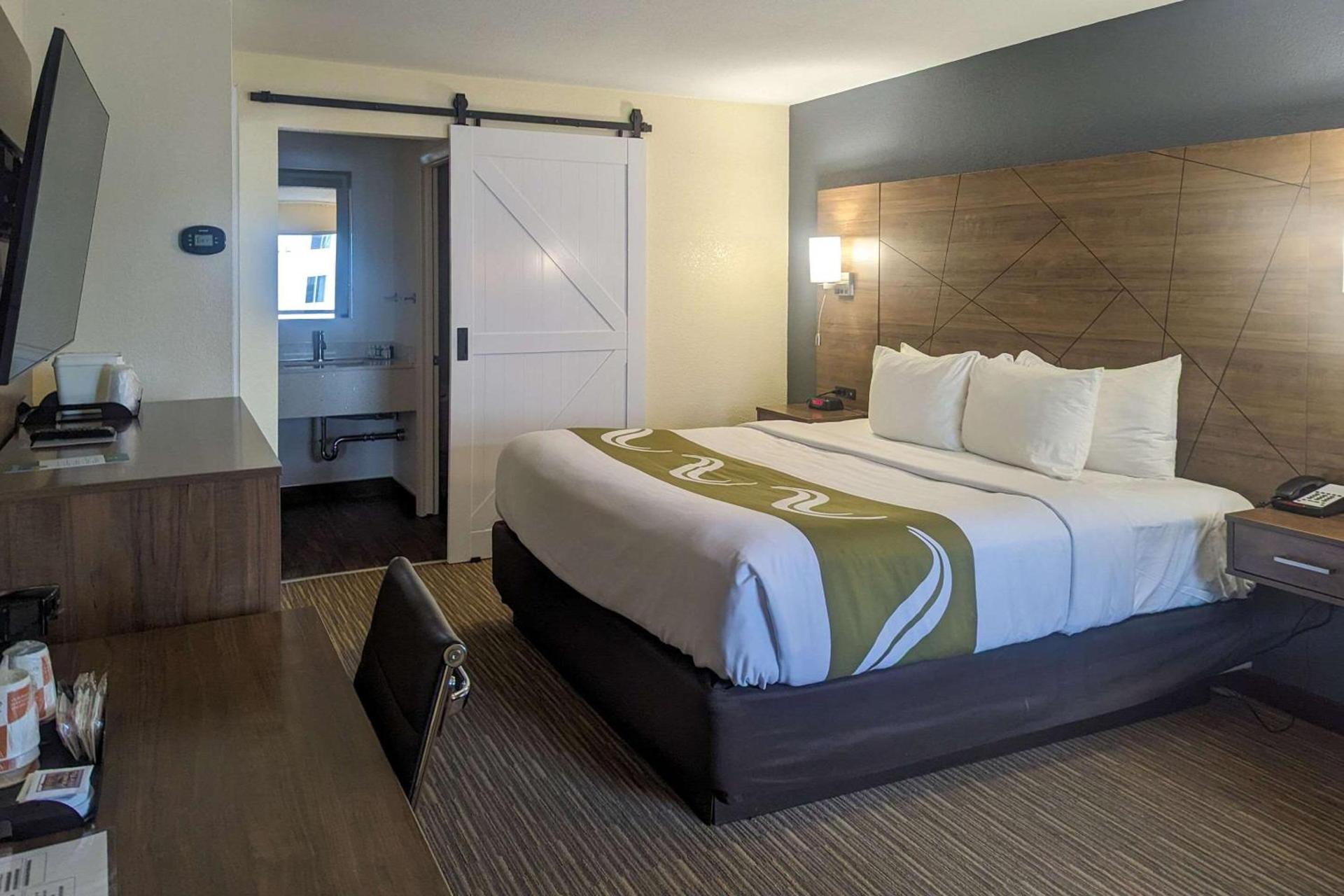 Quality Inn & Suites Northampton - Amherst photo 7