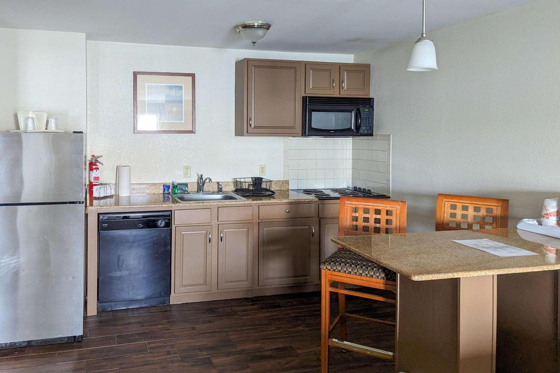 Quality Inn & Suites Northampton - Amherst photo 17