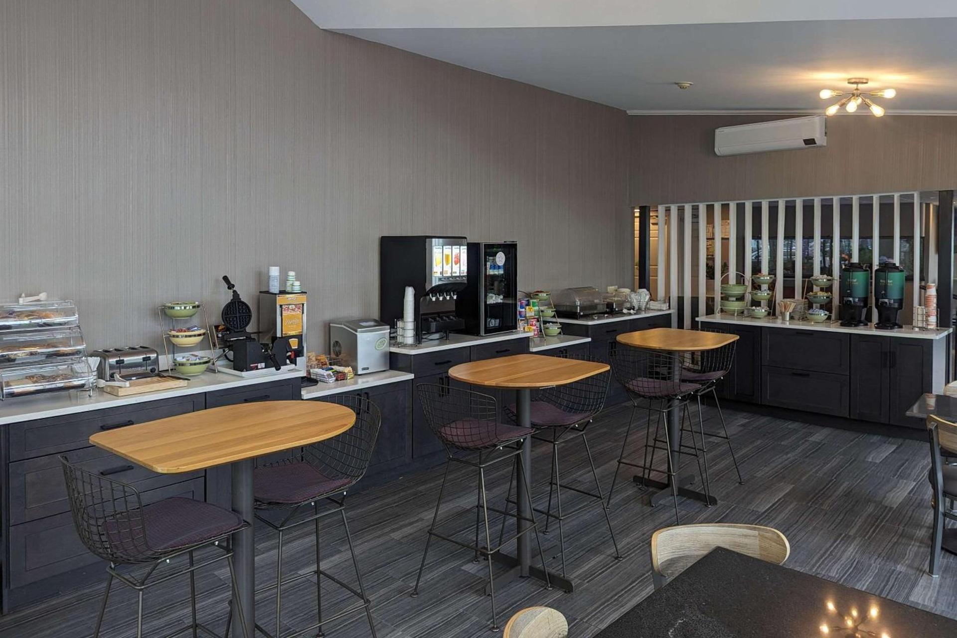 Quality Inn & Suites Northampton - Amherst photo 34