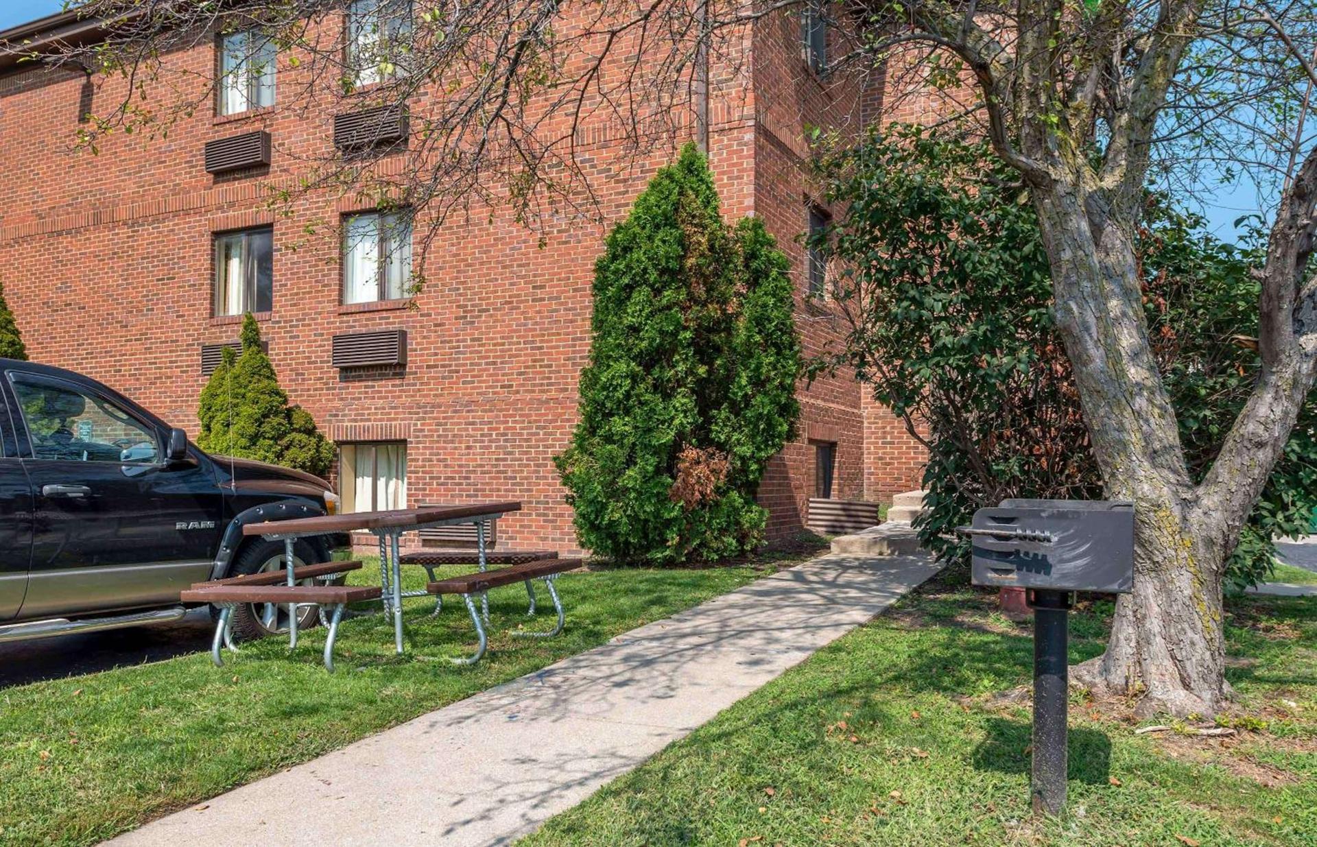MainStay Suites Indianapolis Northwest - College Park photo 10