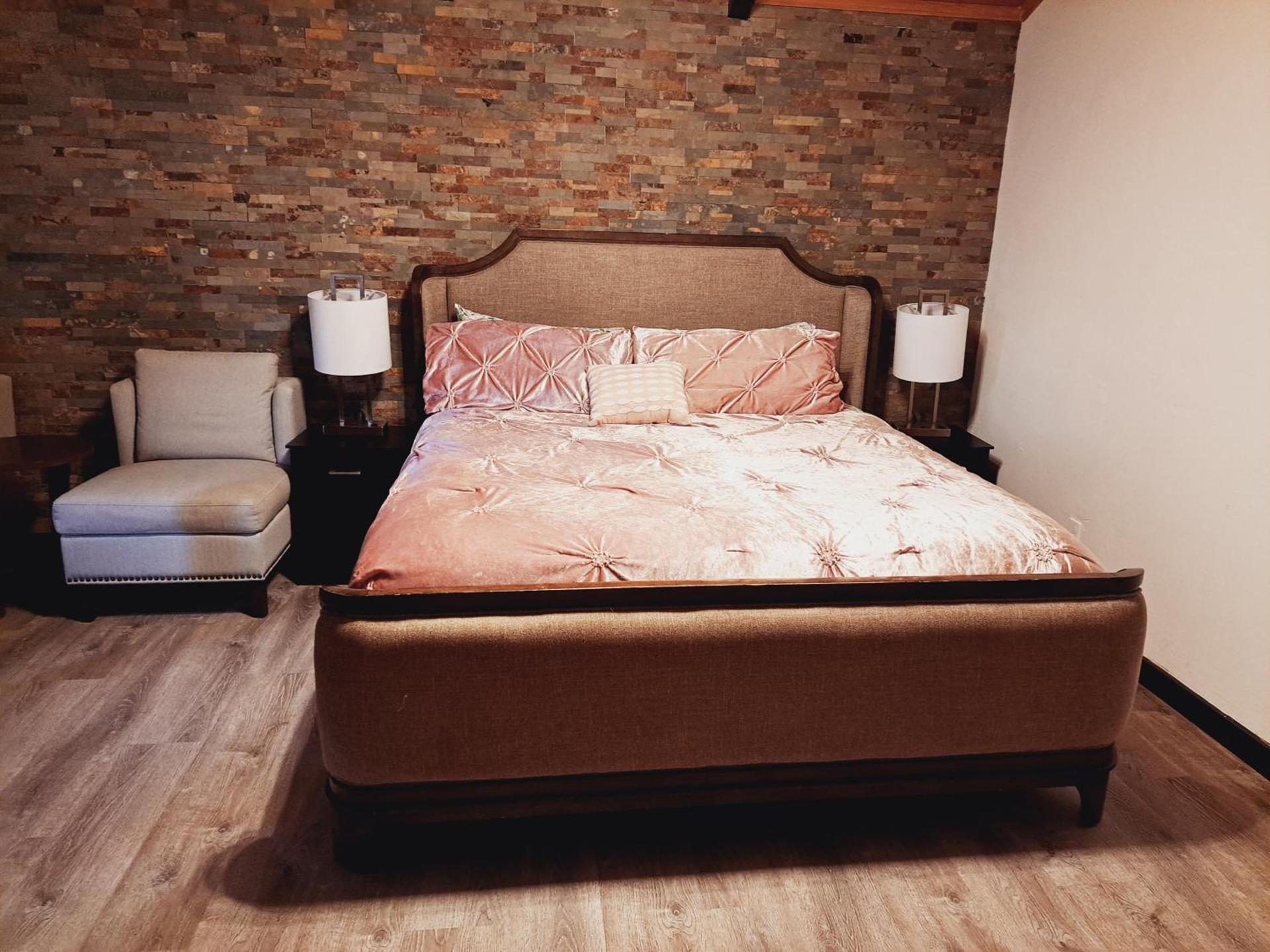 Dunes Motel - Bend photo 12