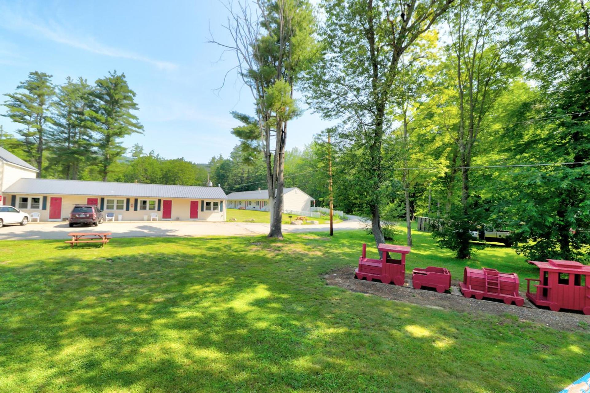 The Villager Motel photo 20