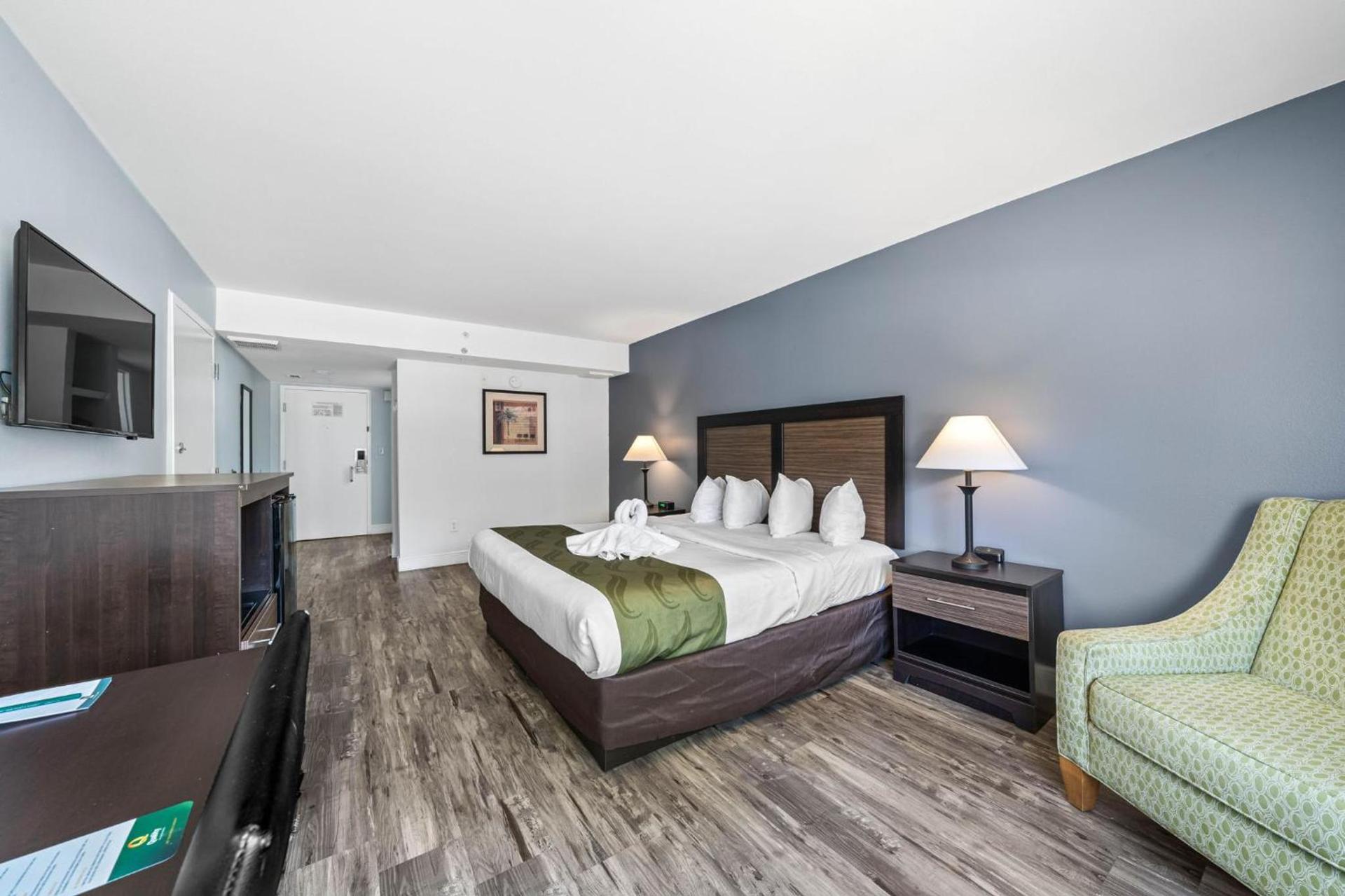 Quality Inn & Suites Tampa near Fairgrounds and Casino photo 47