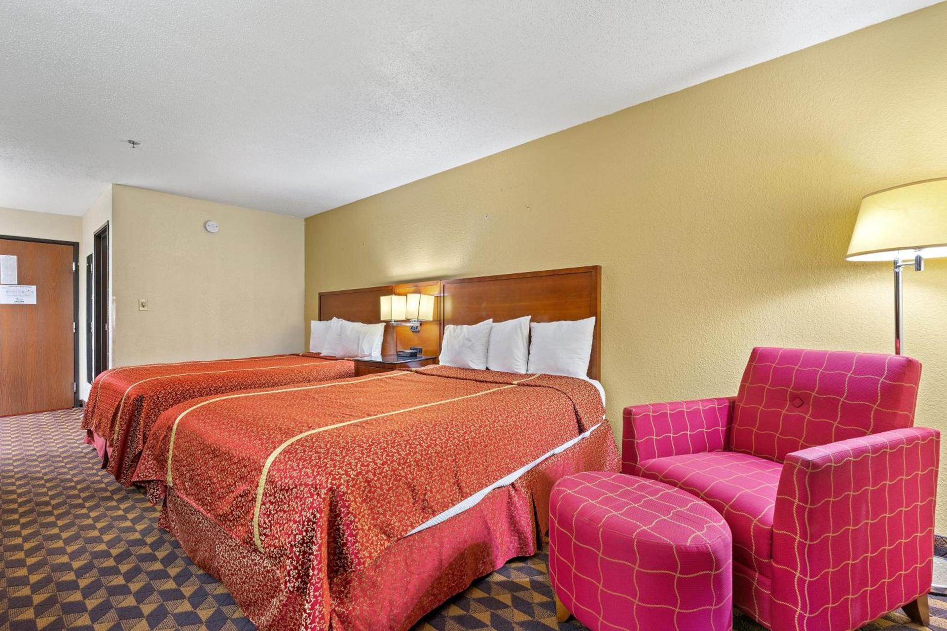 Geneva Motel photo 48