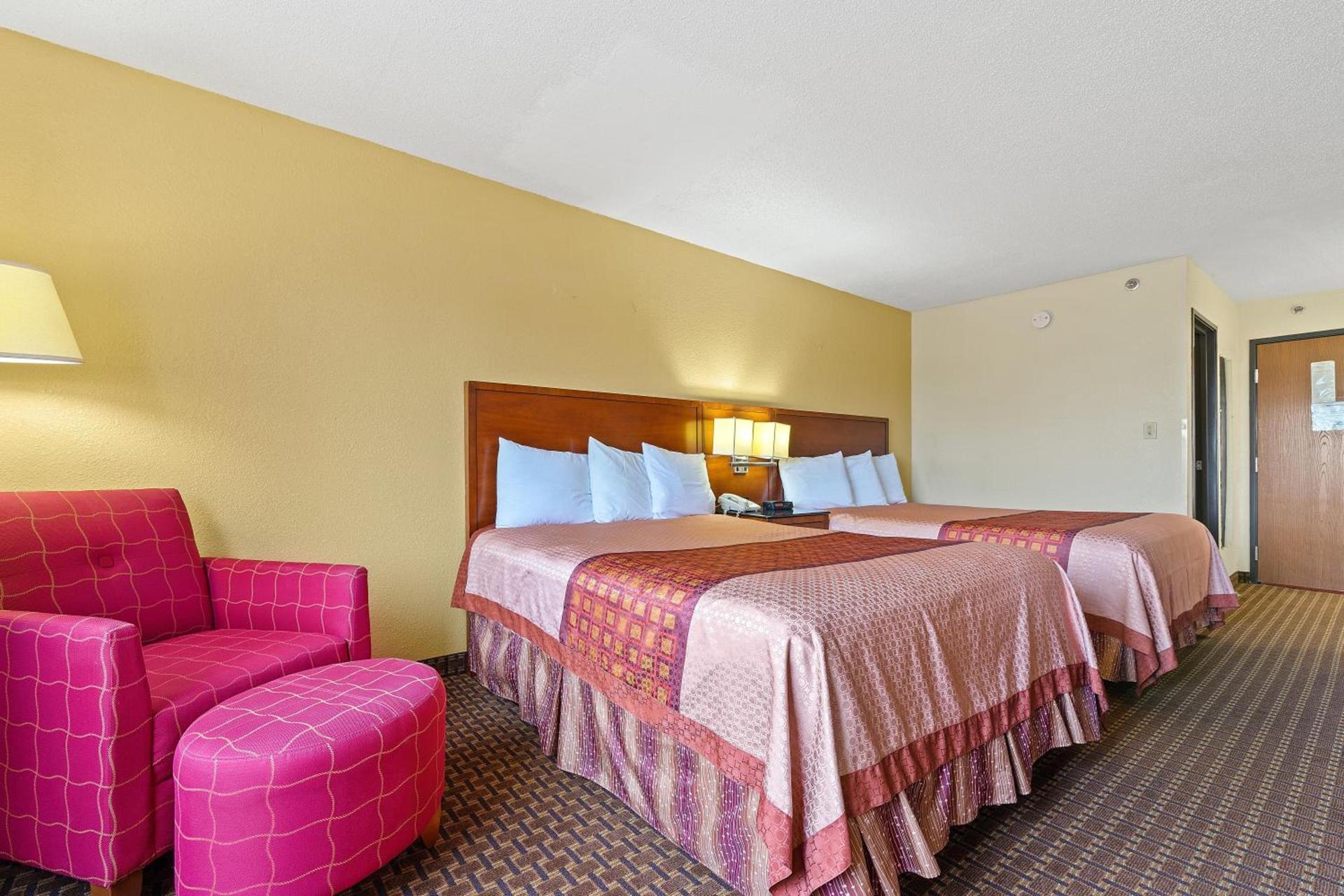 Geneva Motel photo 46