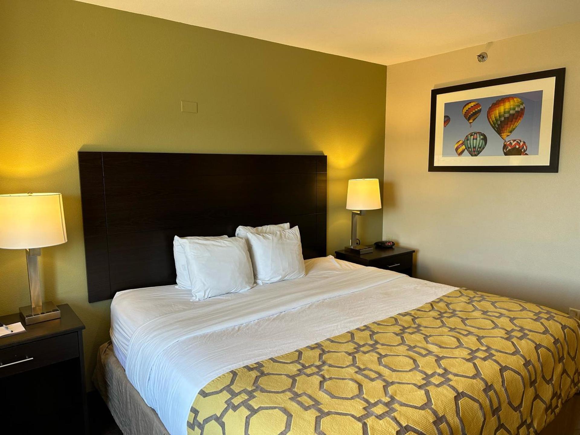 Baymont by Wyndham Farmington photo 39