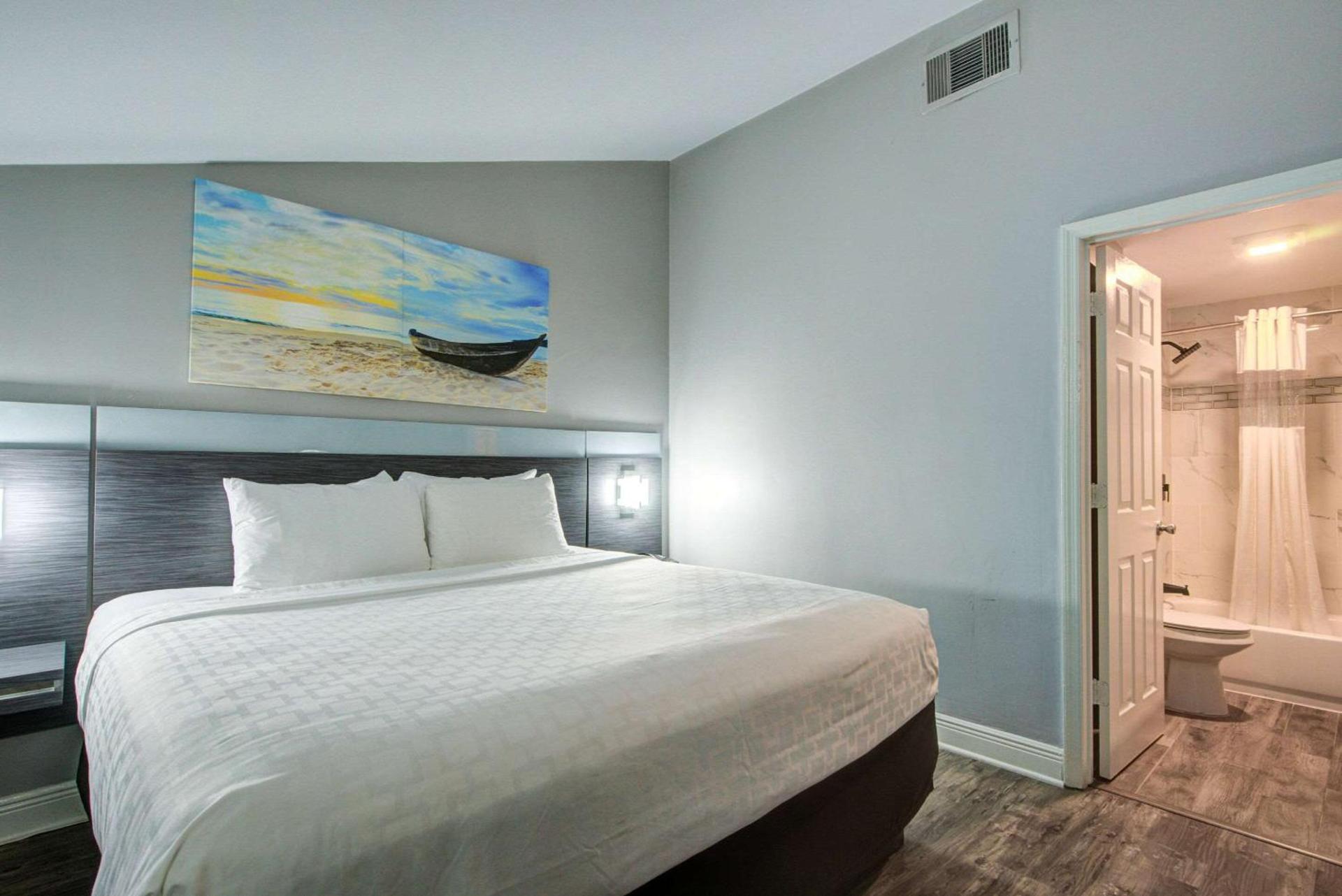 Clarion Pointe Tampa-Brandon Near Fairgrounds and Casino photo 12