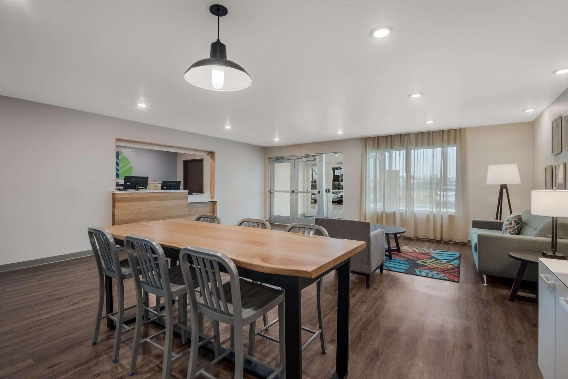 WoodSpring Suites Bellflower - Los Angeles photo 25