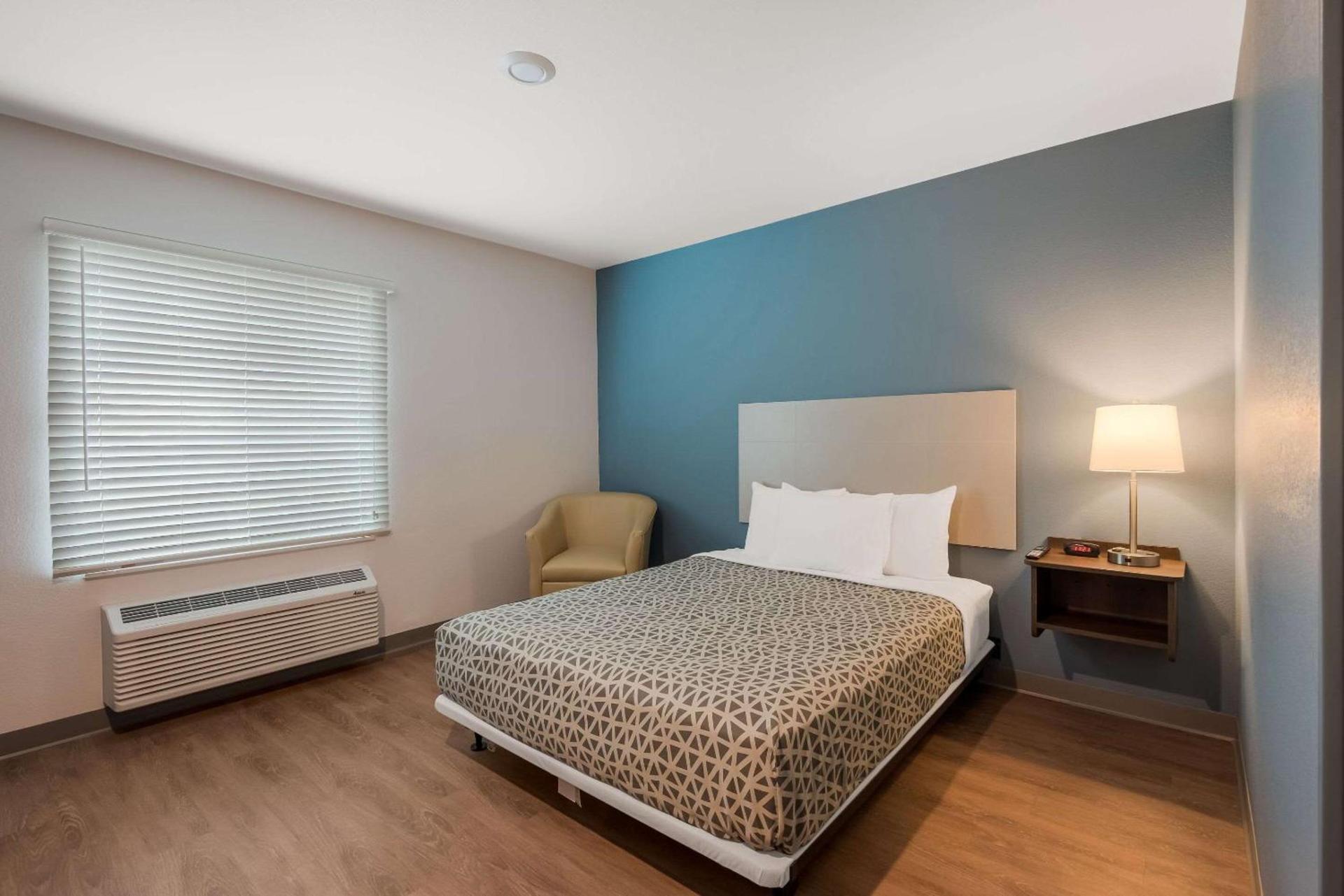 WoodSpring Suites Bellflower - Los Angeles photo 7
