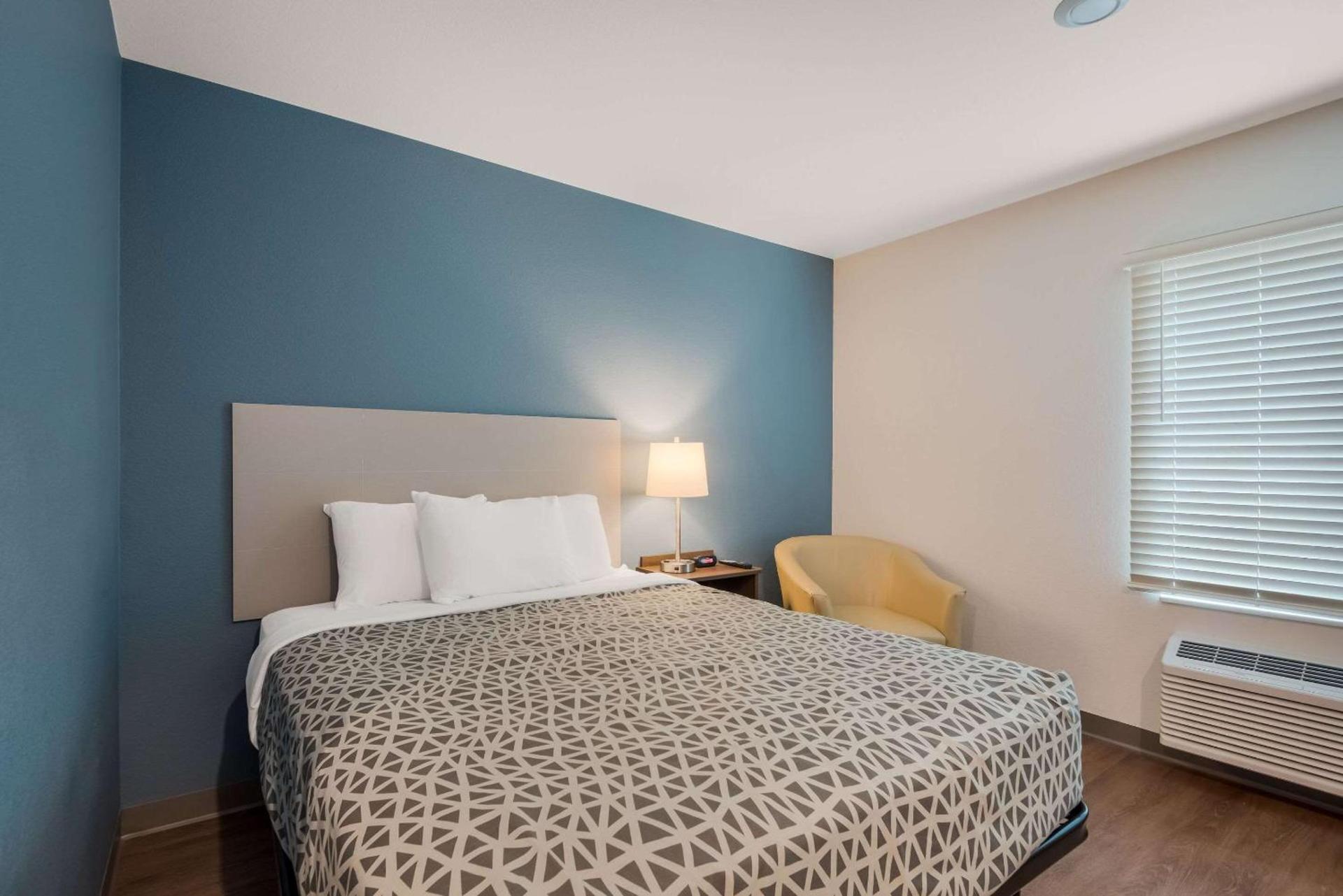 WoodSpring Suites Bellflower - Los Angeles photo 39
