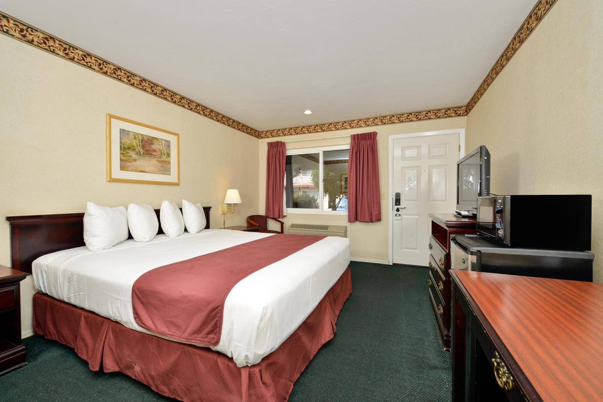 Americas Best Value Inn - Sky Ranch Palo Alto photo 10