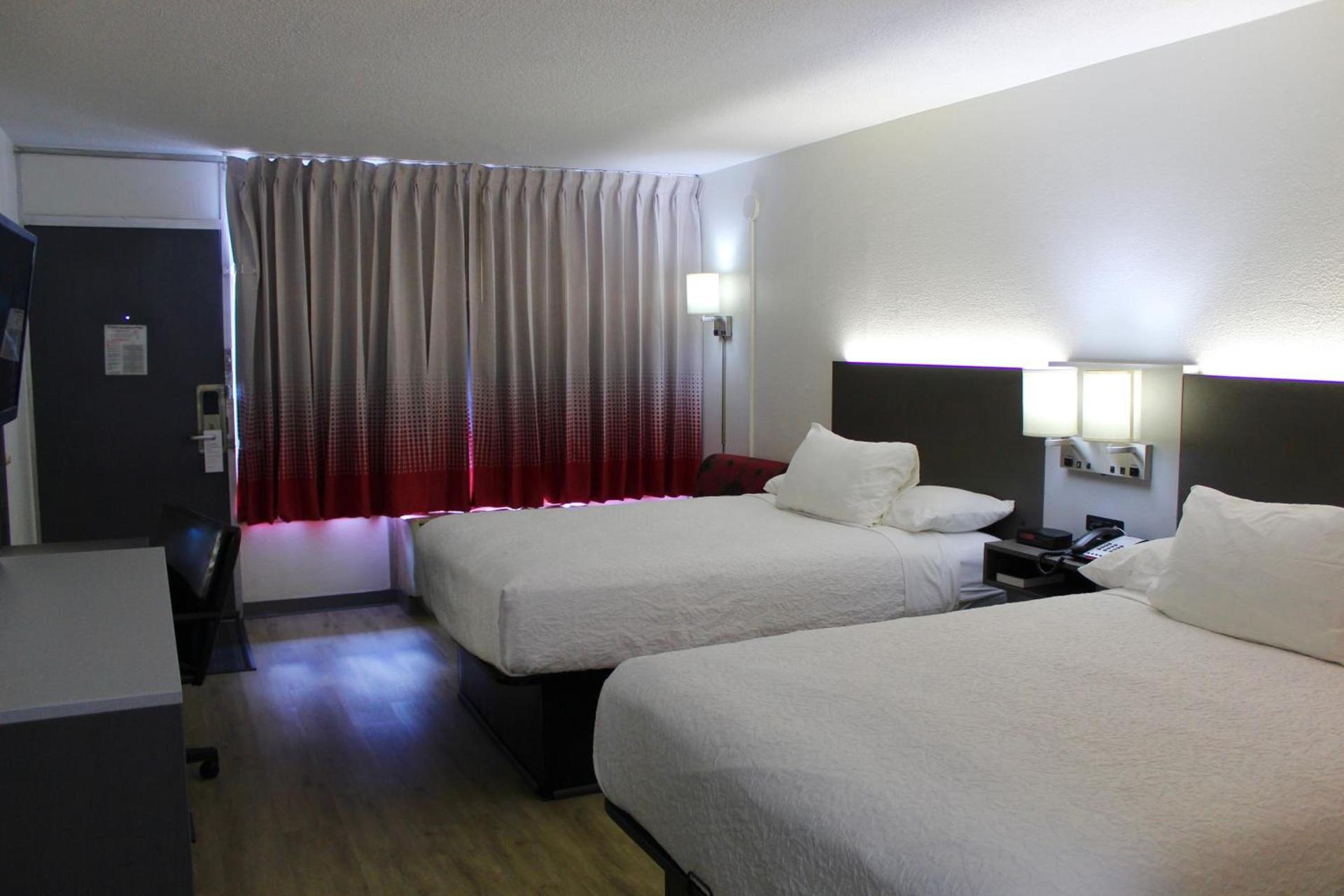 Ramada by Wyndham Harrisonburg photo 5