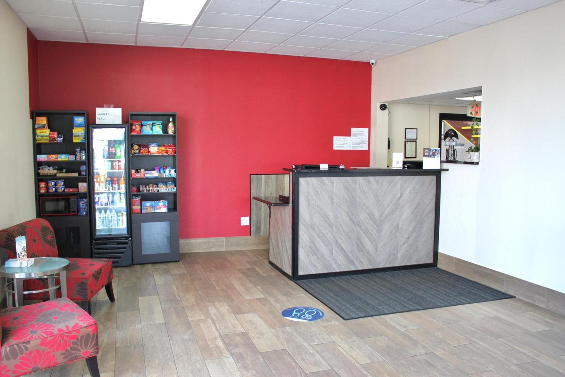 Ramada by Wyndham Harrisonburg photo 21