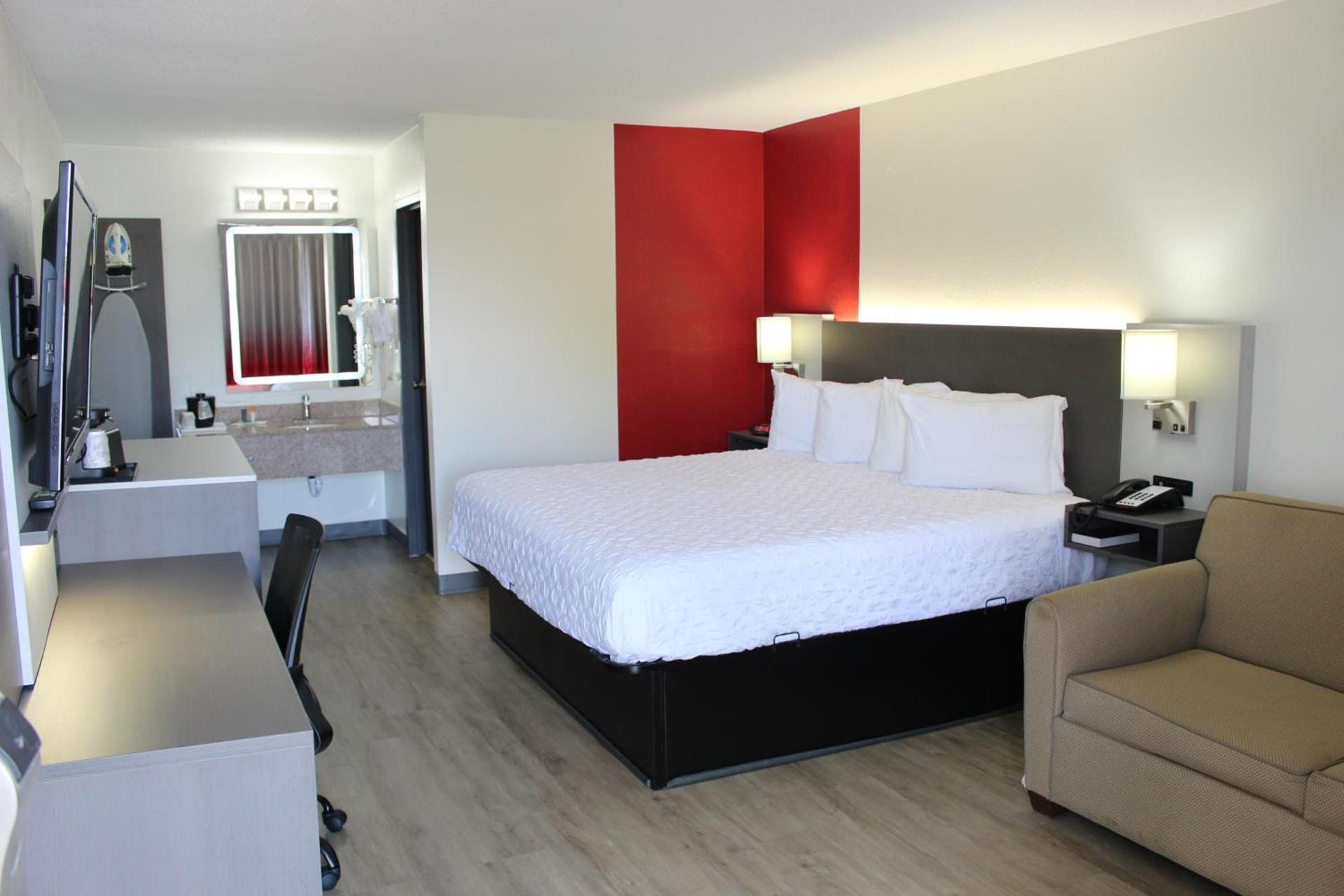 Ramada by Wyndham Harrisonburg photo 12