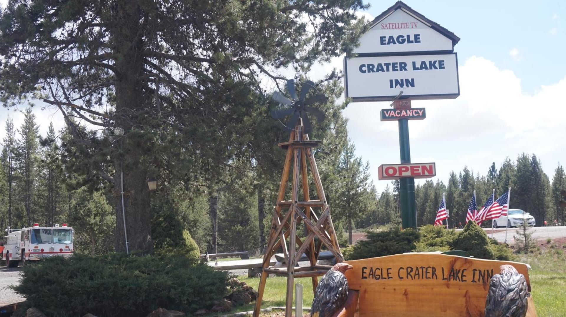 Eagle Crater Lake Inn photo 47