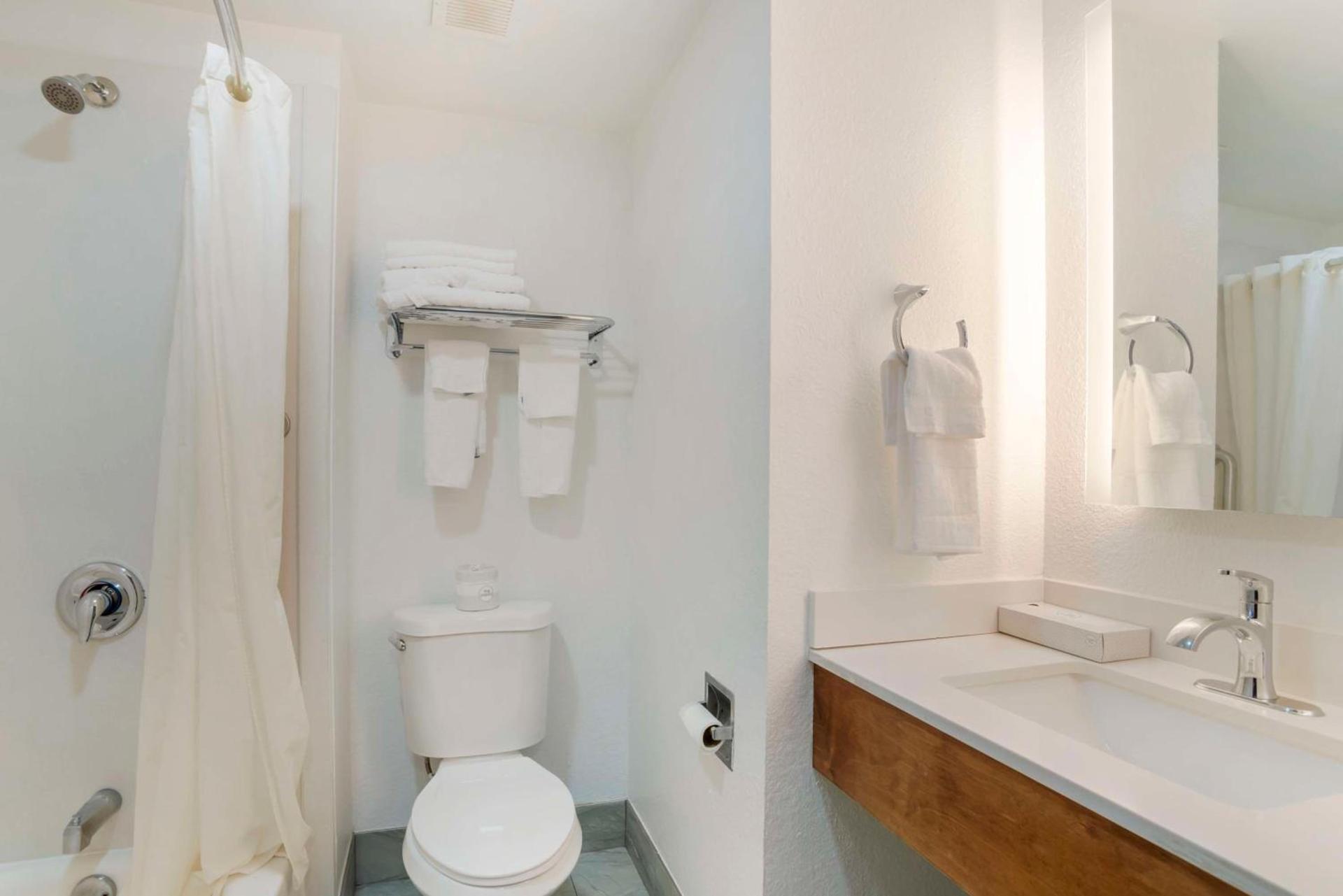 Best Western Statesville Inn photo 42