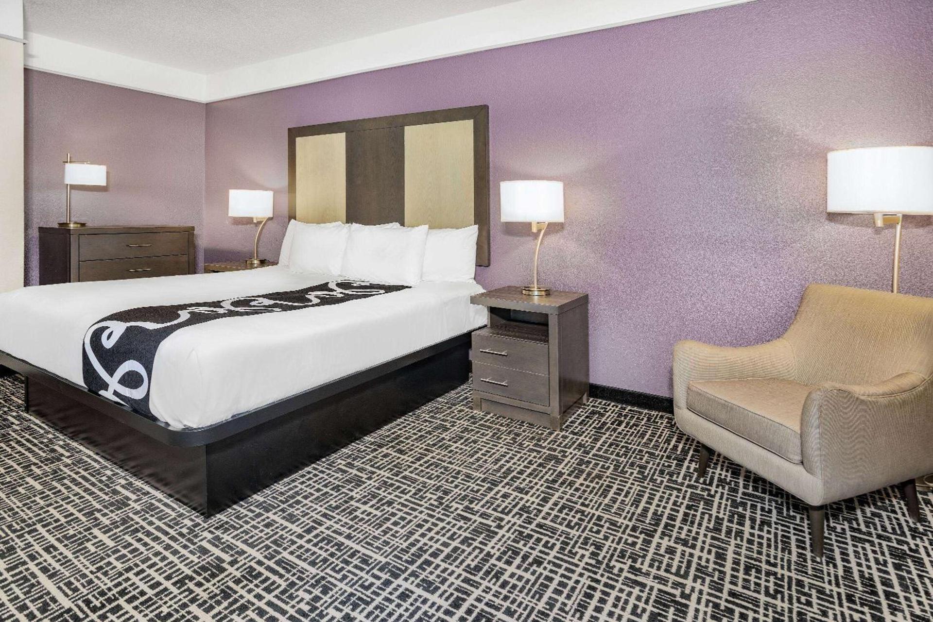 La Quinta Inn & Suites by Wyndham Norfolk photo 13