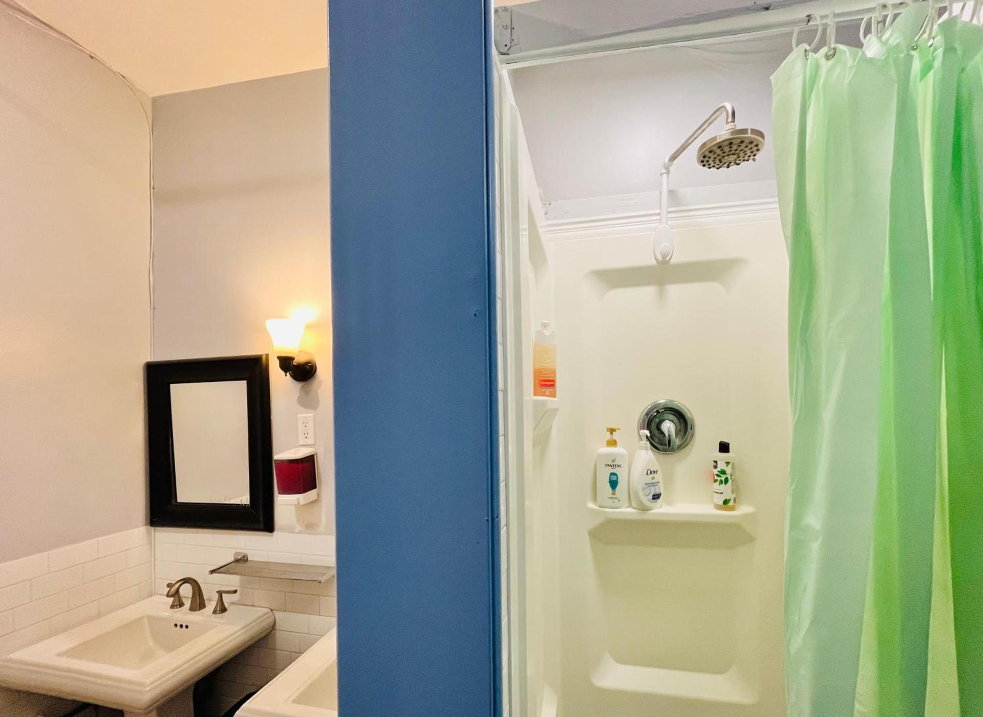 New York Spirit Retreats HOSTEL photo 5