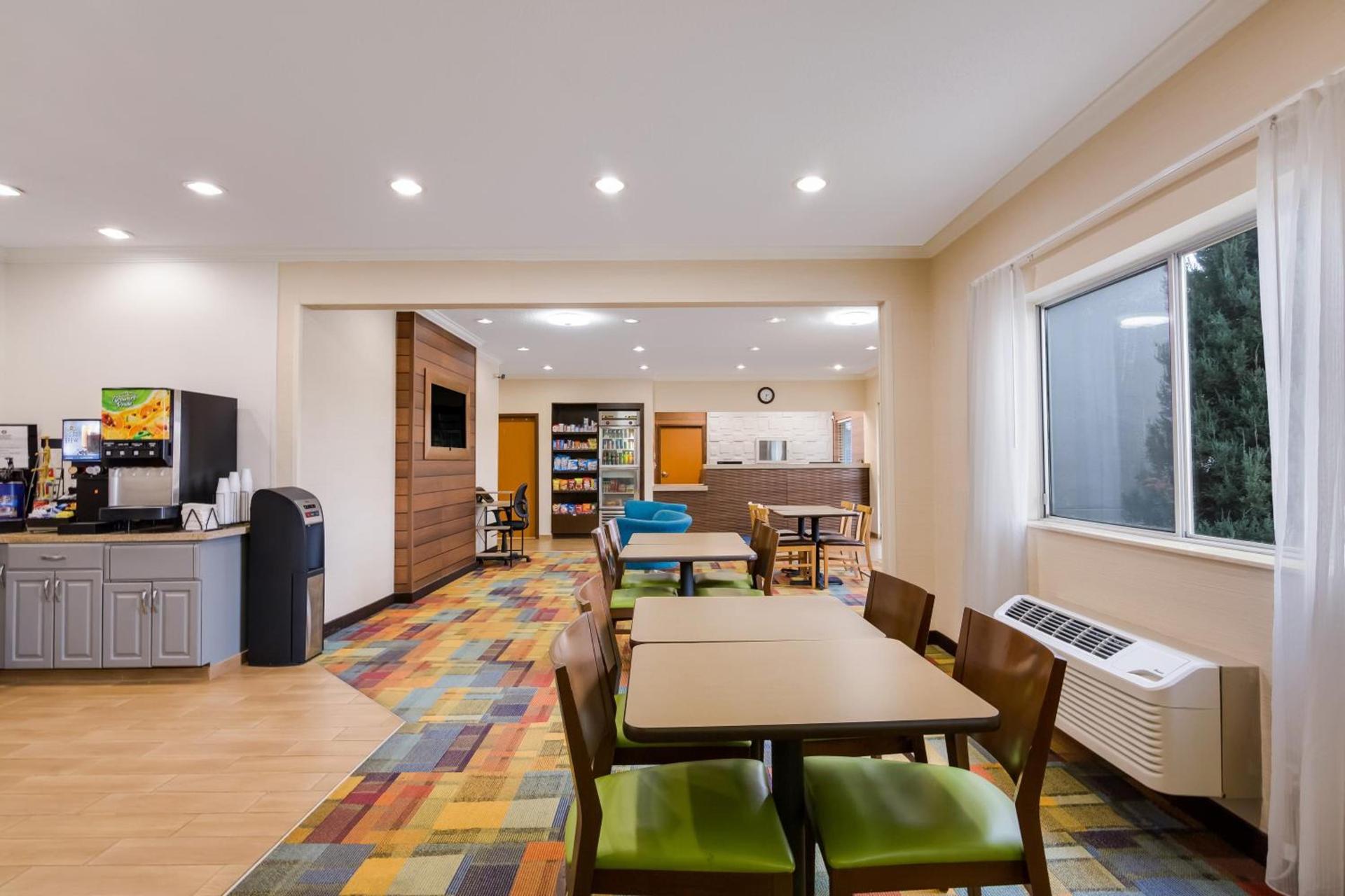 AmericInn by Wyndham Minot photo 21