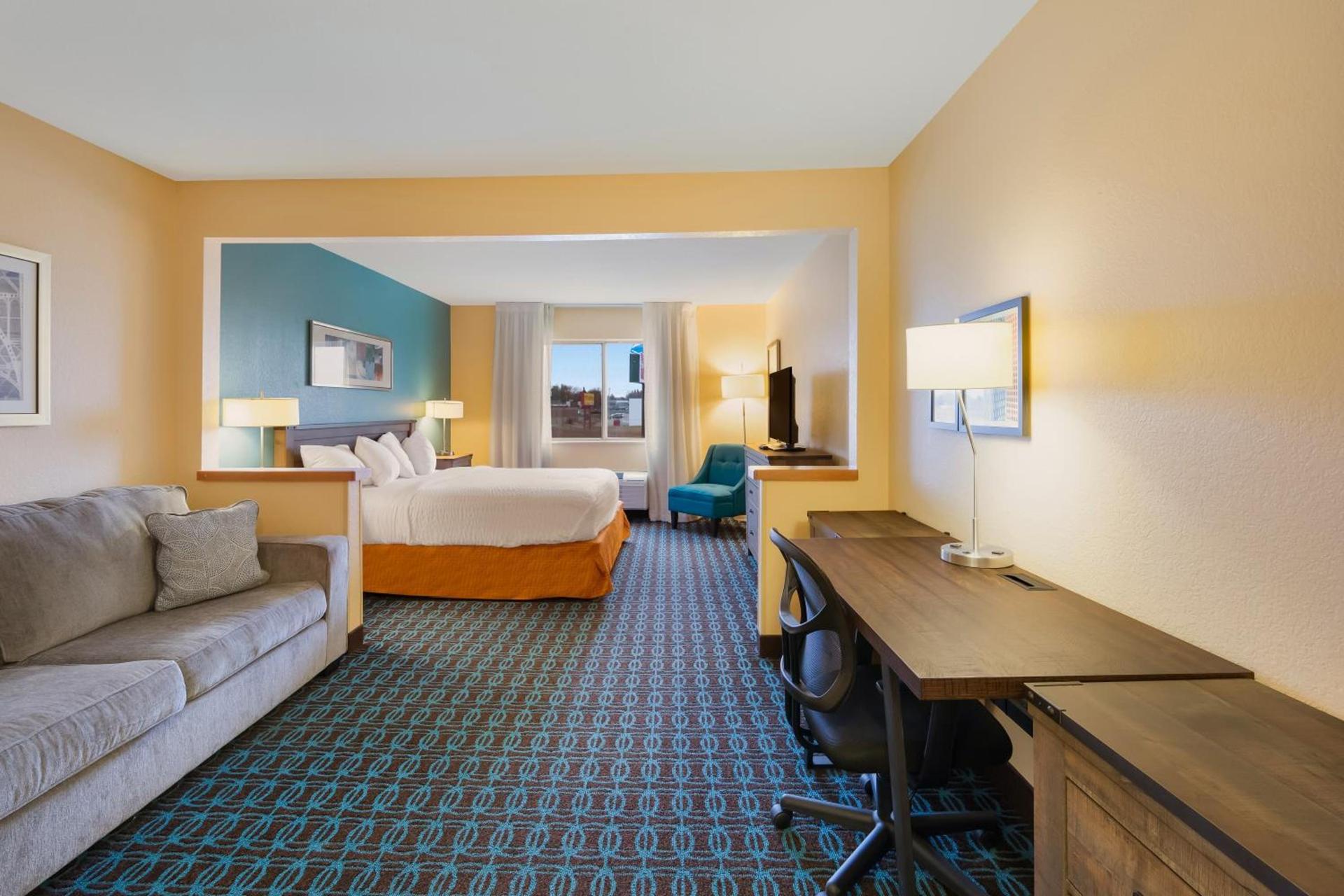 AmericInn by Wyndham Minot photo 39