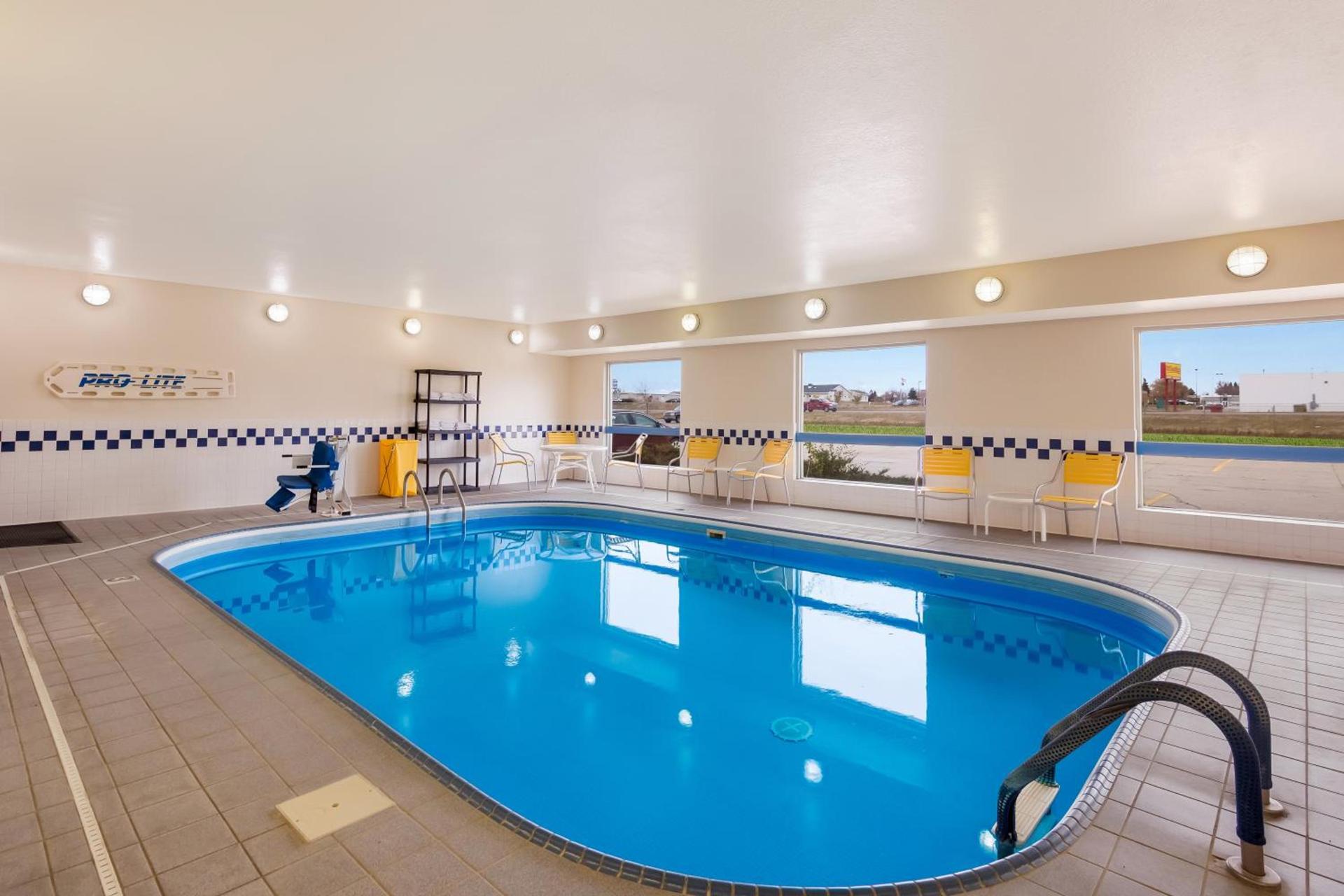 AmericInn by Wyndham Minot photo 45