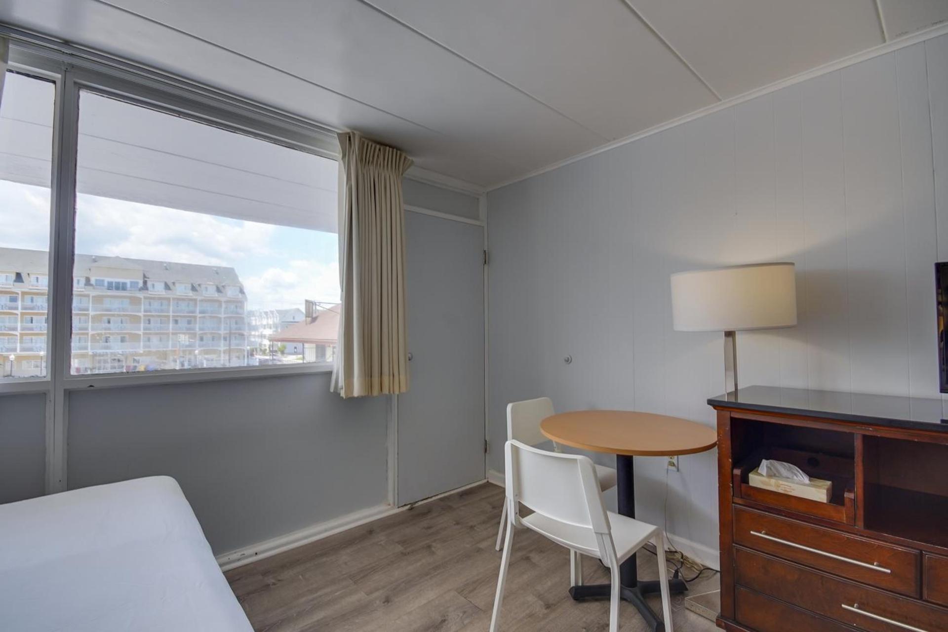 Rideau Oceanfront Motel photo 37