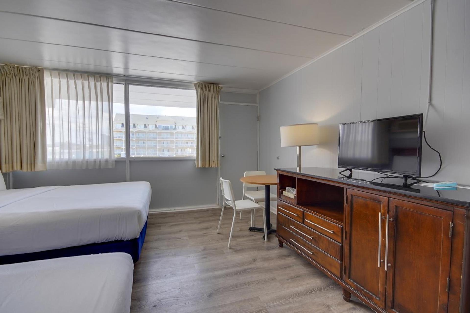 Rideau Oceanfront Motel photo 59