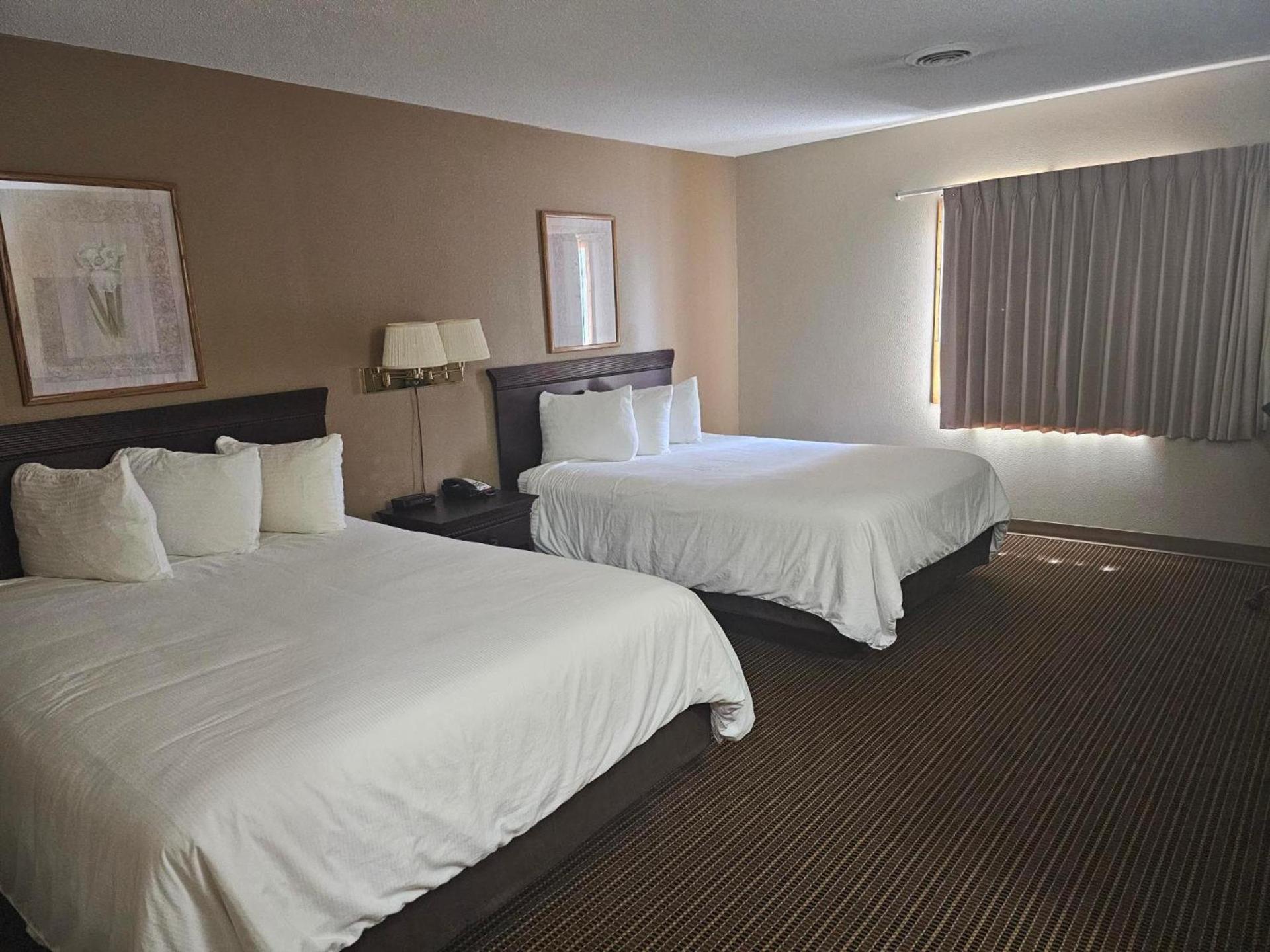 Crookston Inn & Convention Center photo 20