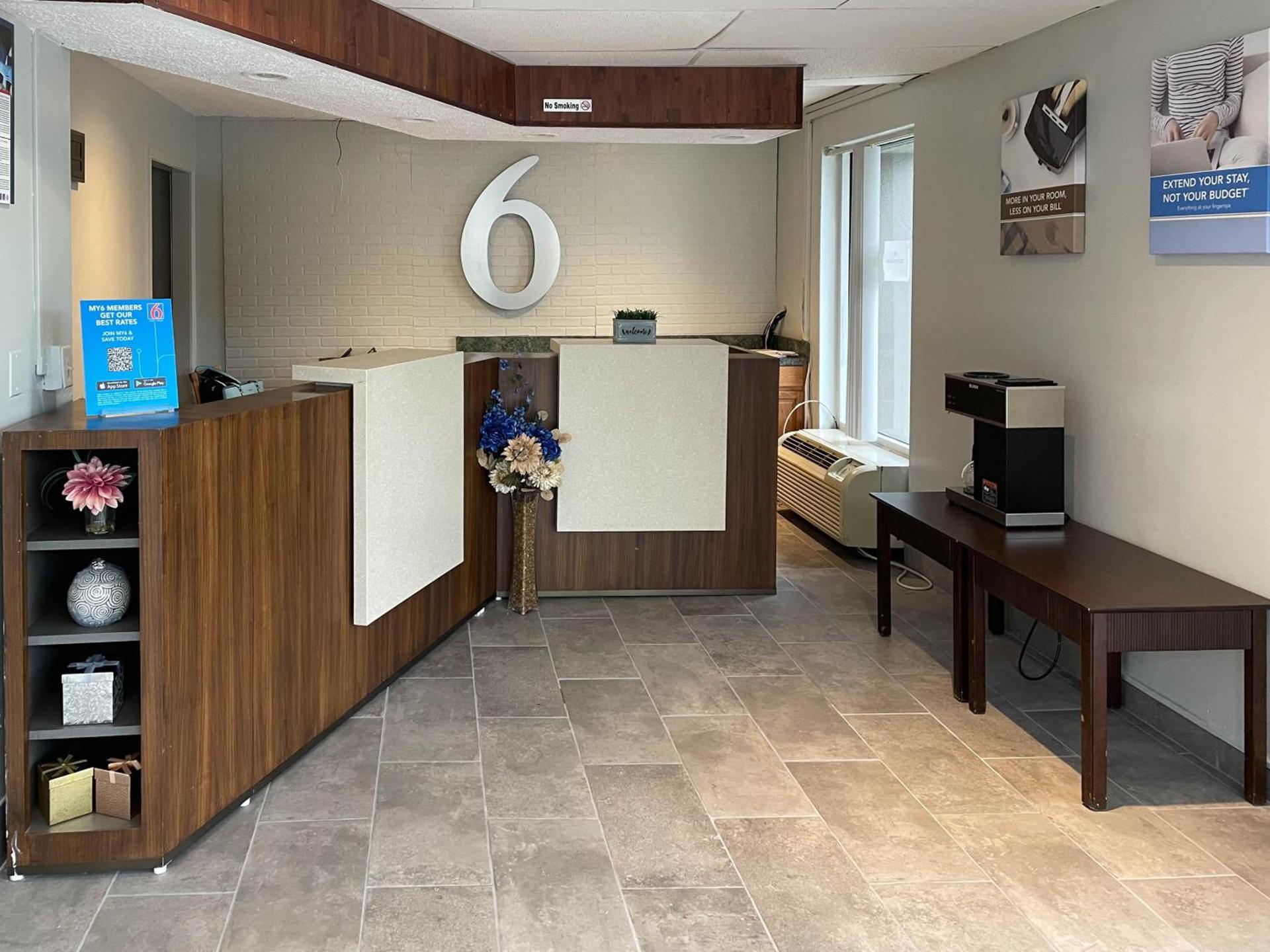 Studio 6 Suites Wytheville, VA photo 8